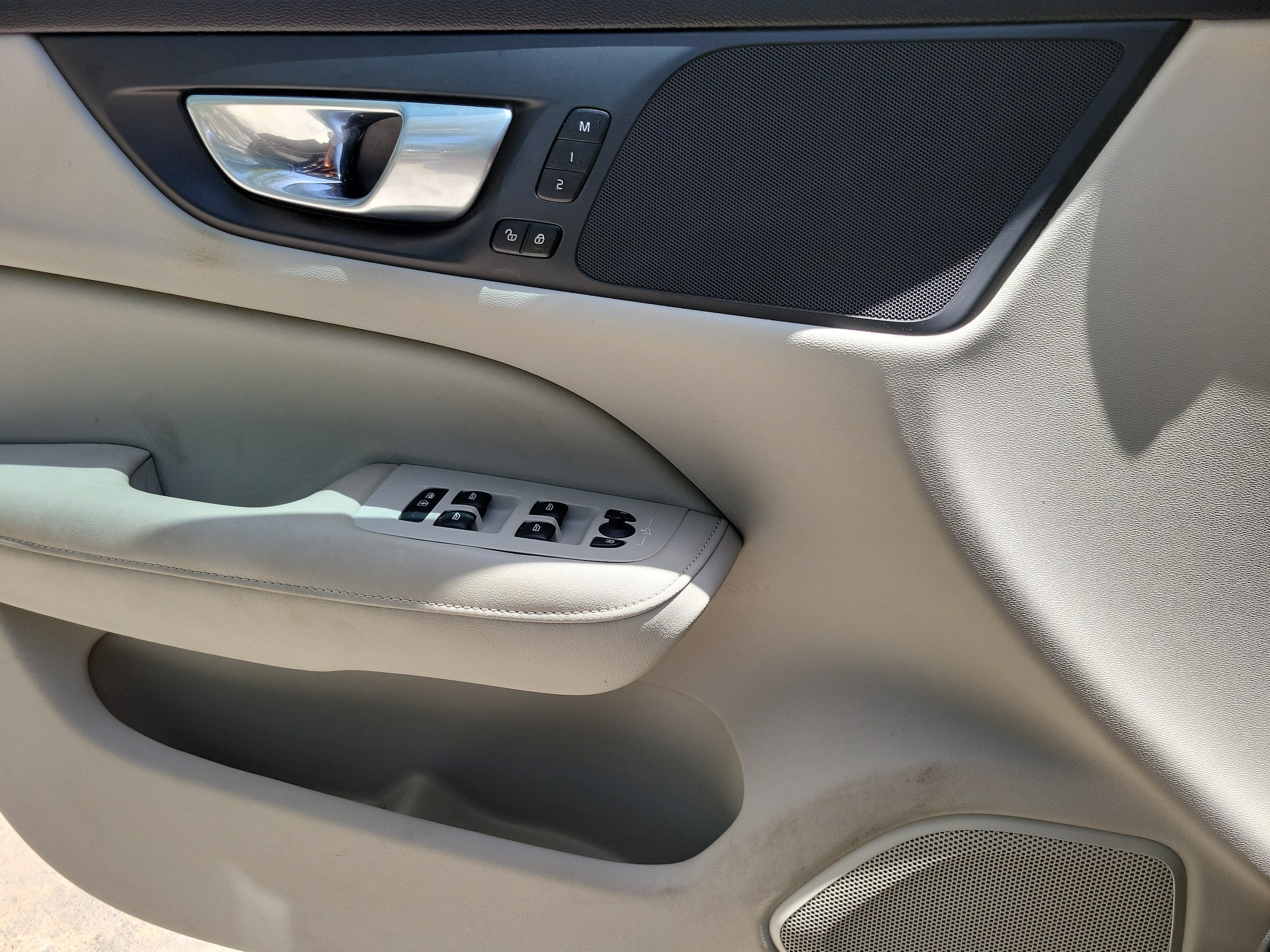2024 Volvo S60 Plus - Photo 17
