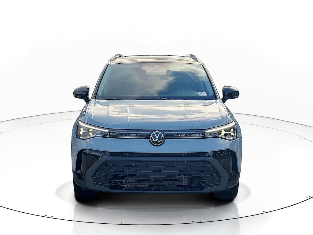 New 2026 Volkswagen Taos 1.5T SE Black SUV