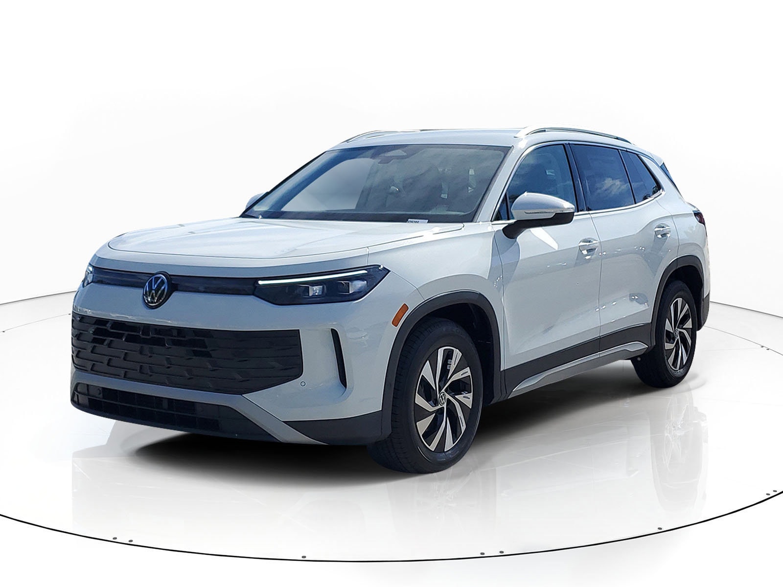 2026 Volkswagen Tiguan S - Photo 1