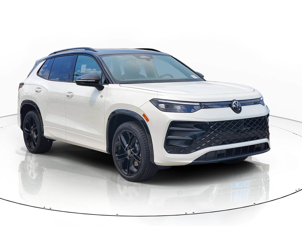 New 2026 Volkswagen Tiguan SE R-Line Black SUV