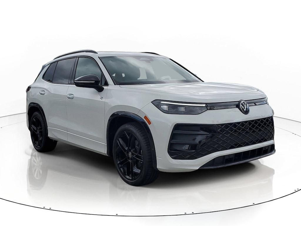 New 2026 Volkswagen Tiguan SE R-Line Black SUV