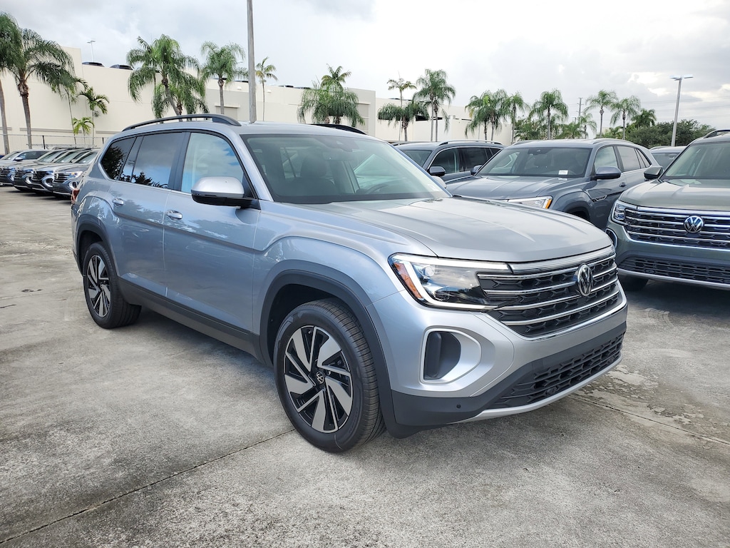 New 2026 Volkswagen Atlas SE w/Technology SUV