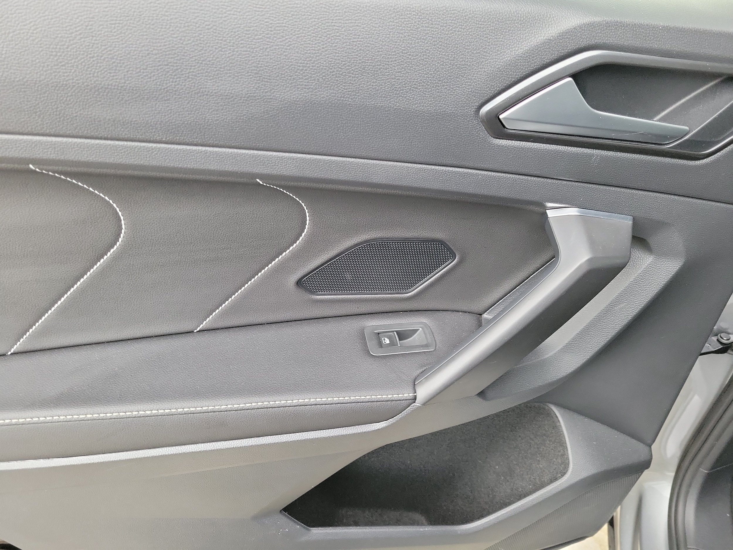 2023 Volkswagen Tiguan SE R-LINE BLACK - Photo 14