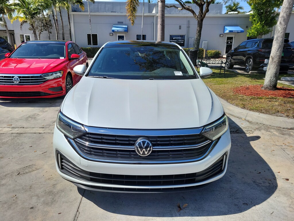 Used 2022 Volkswagen Jetta 1.5T SEL Sedan