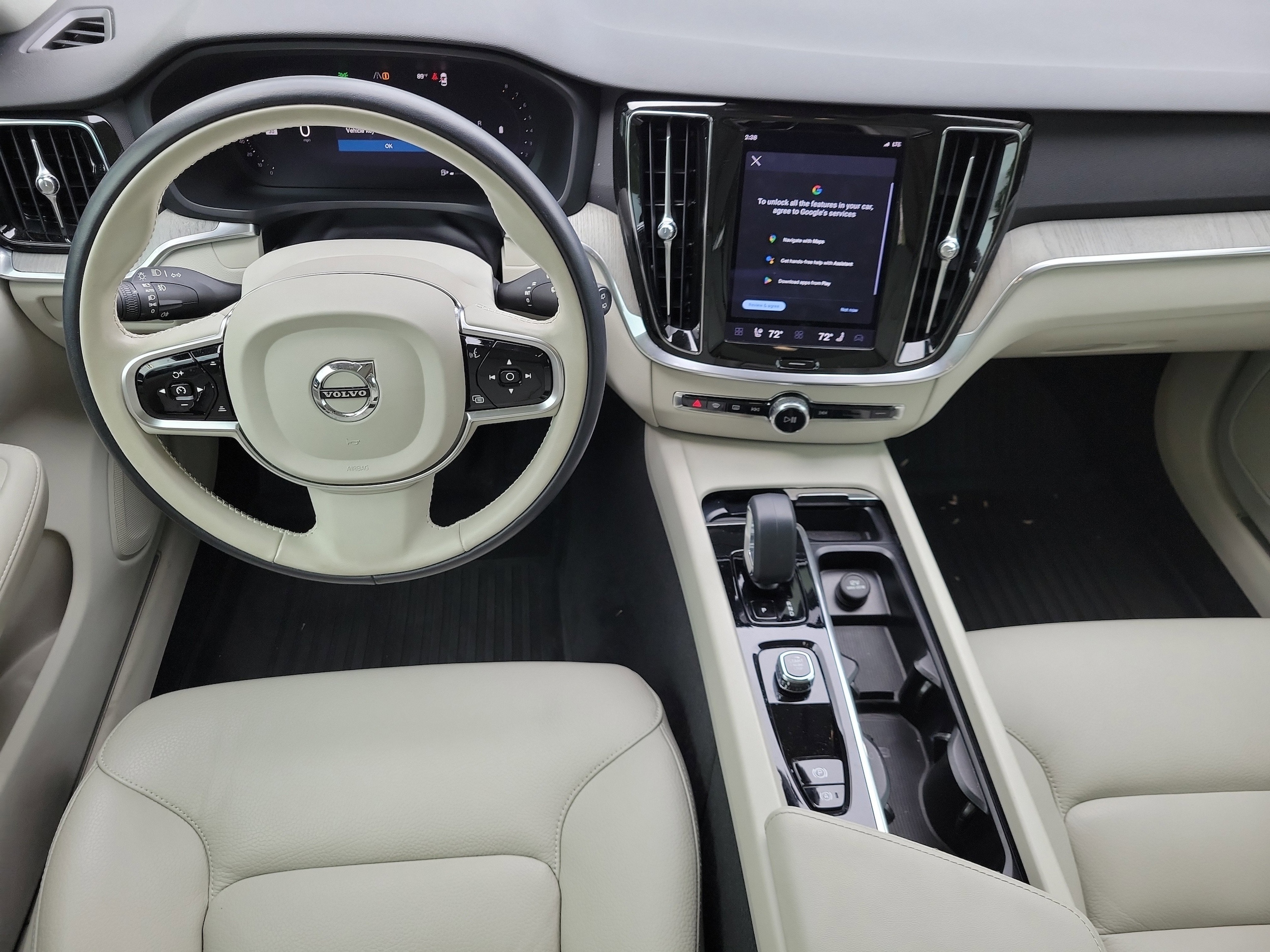 2023 Volvo V60 Cross Country Plus - Photo 11
