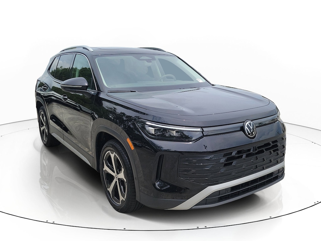 New 2026 Volkswagen Tiguan 2.0T SE SUV