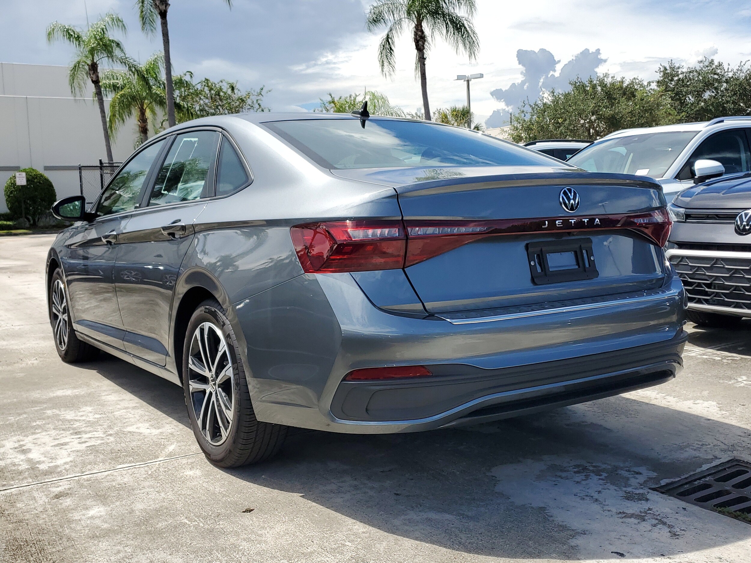 2026 Volkswagen Jetta Sport photo 4