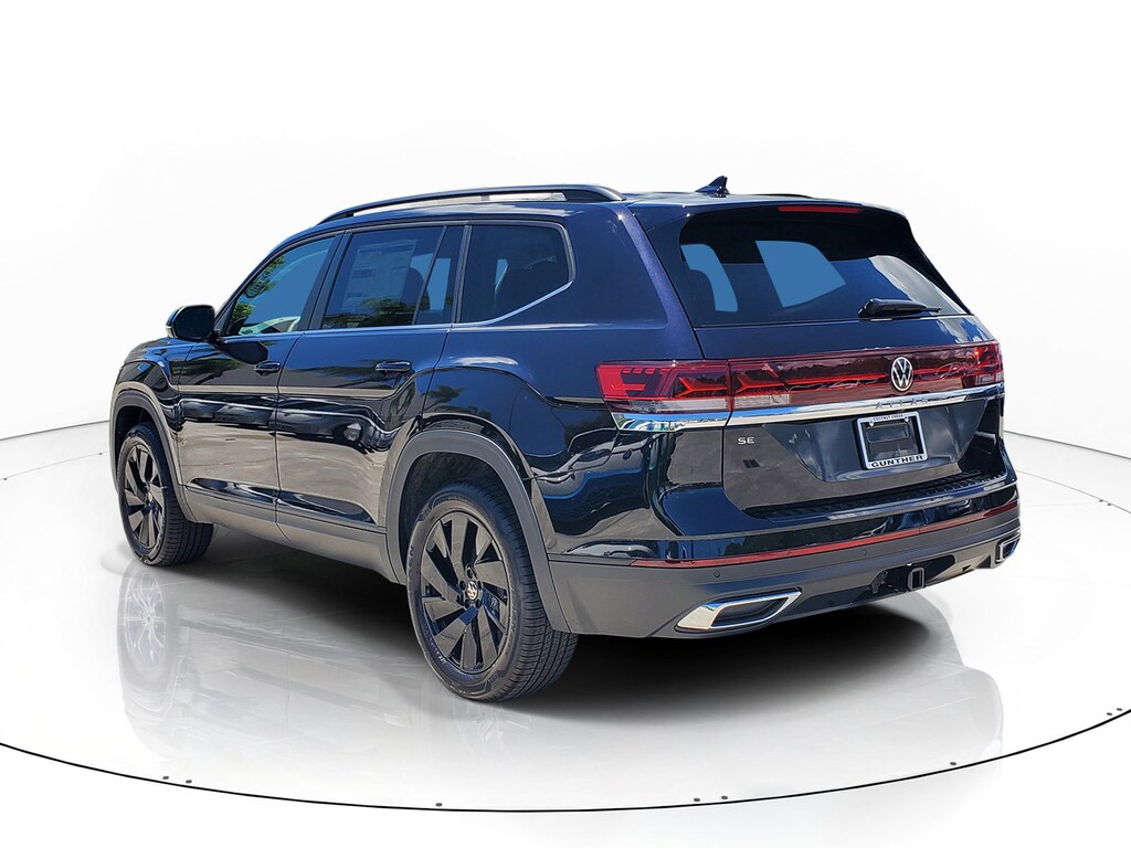 New 2026 Volkswagen Atlas SE w/Technology SUV