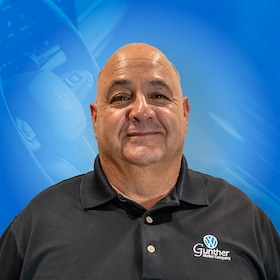 Staff member Salomon Seruya from 85a84cbd909f