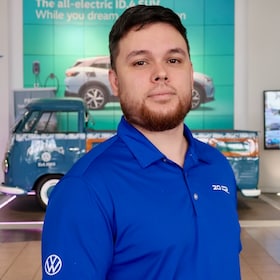 Staff member Gabriel Mendez from 7b1bf746e711
