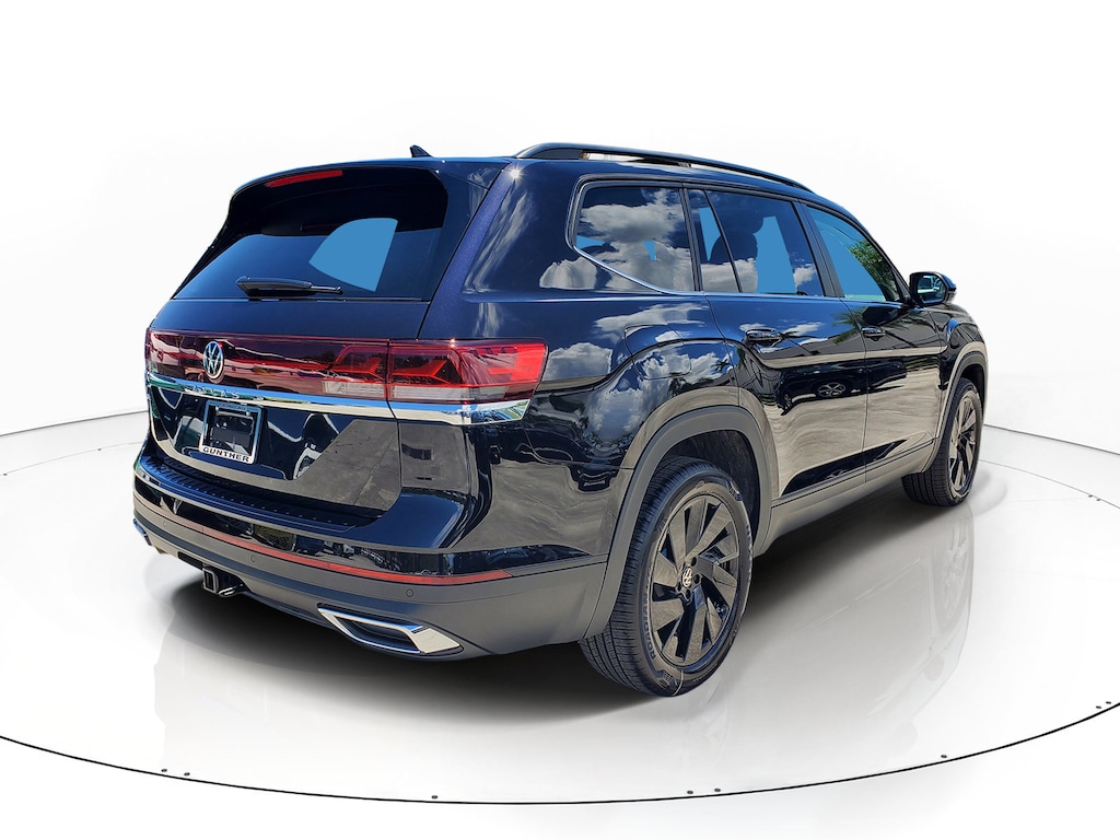 New 2026 Volkswagen Atlas SE w/Technology SUV