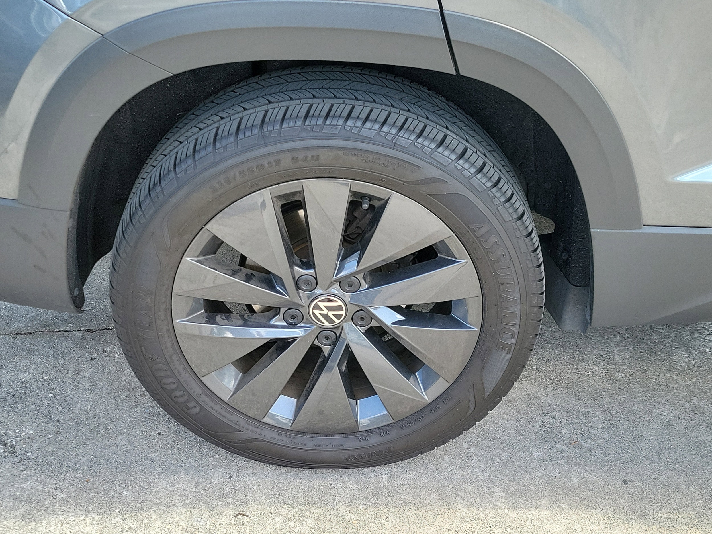 2024 Volkswagen Taos S - Photo 10