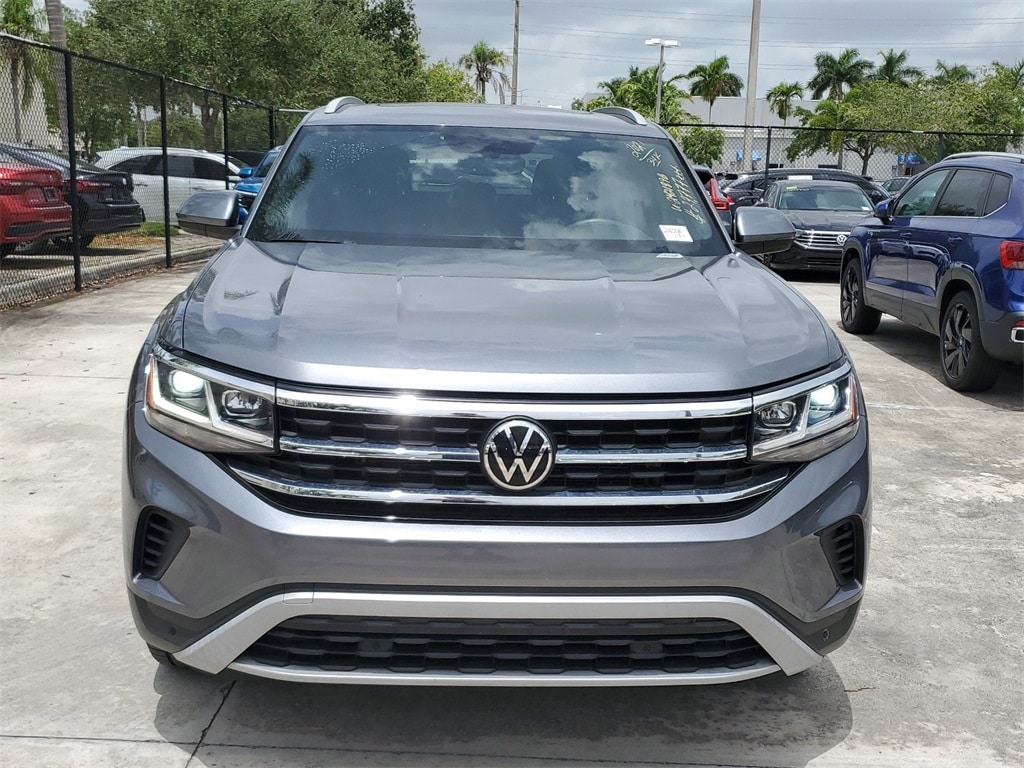 Used 2021 Volkswagen Atlas Cross Sport SE w/Tech with VIN 1V2JE2CA3MC236070 for sale in Coconut Creek, FL