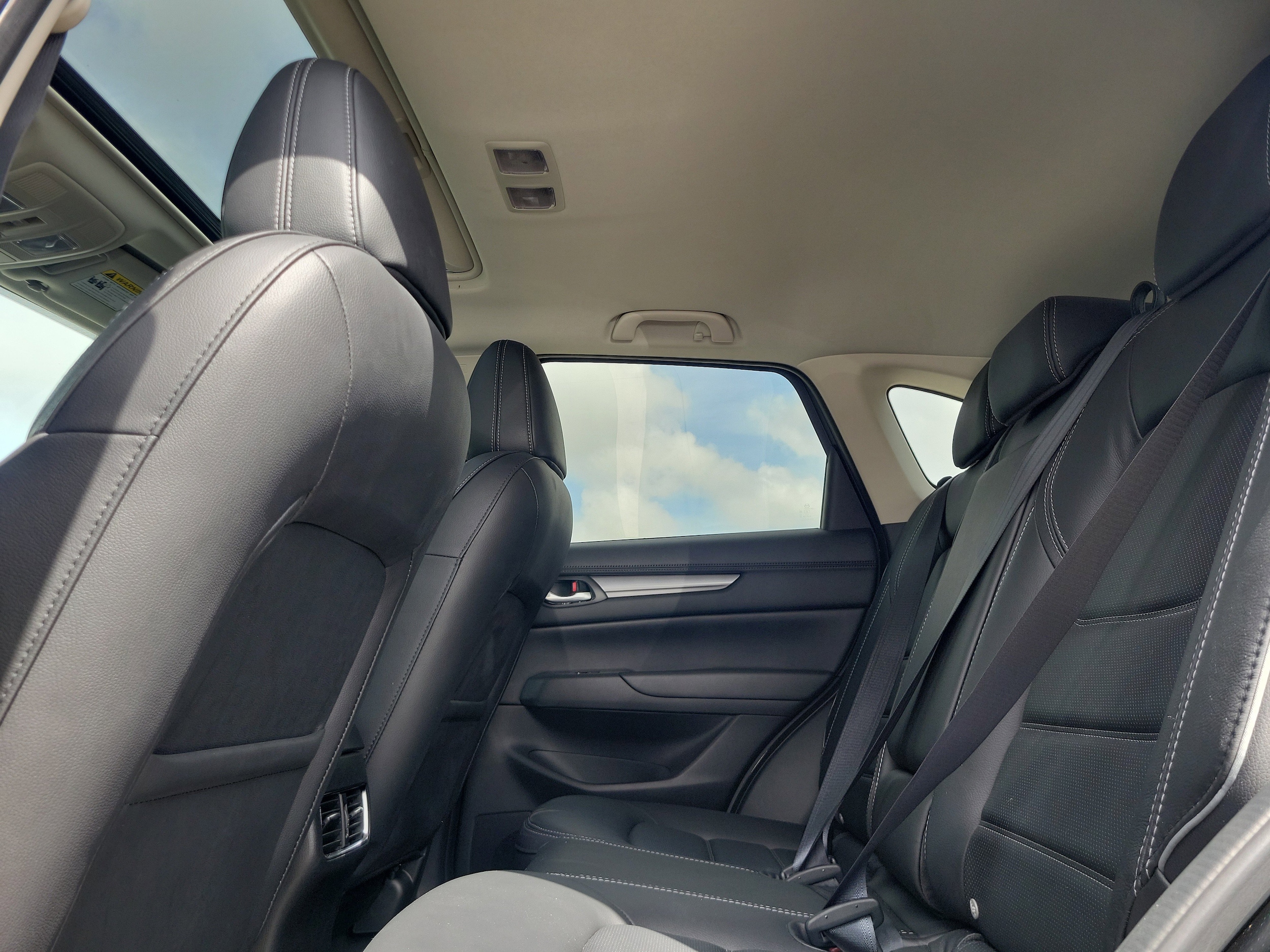 2024 Mazda CX-5 S Preferred package - Photo 11
