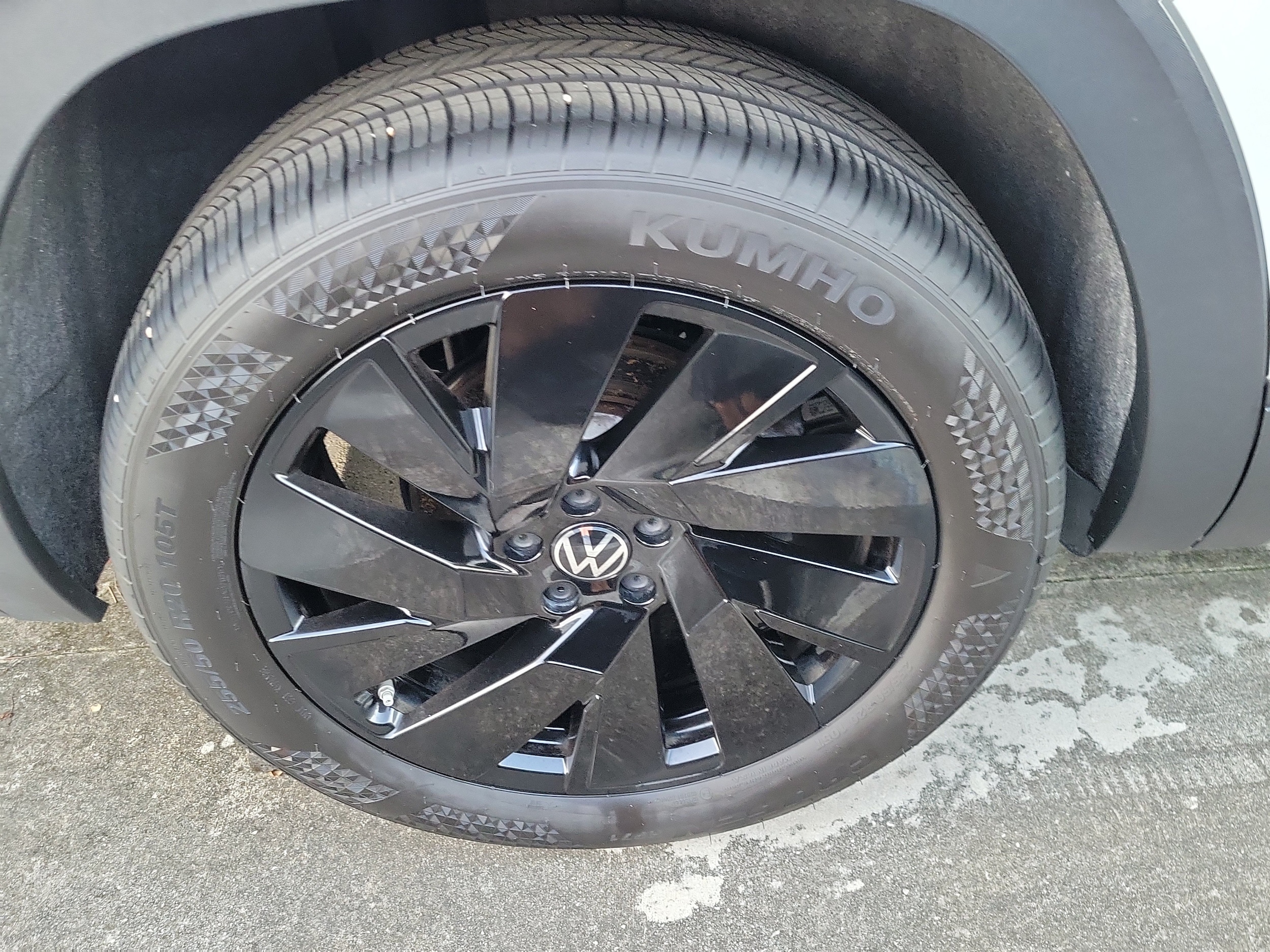 2024 Volkswagen Atlas SE w/Tech - Photo 6