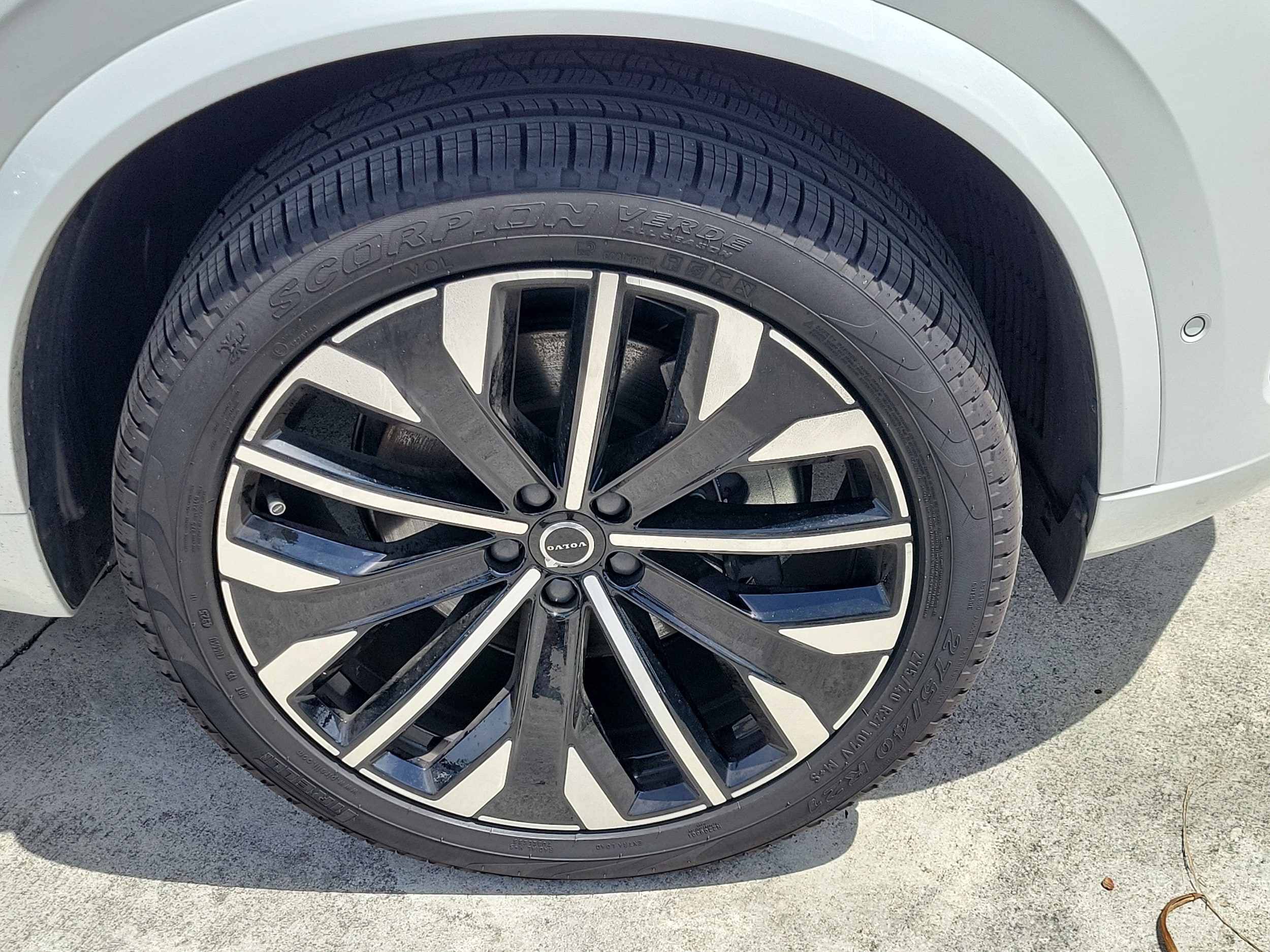 2025 Volvo XC90 Ultra - Photo 11
