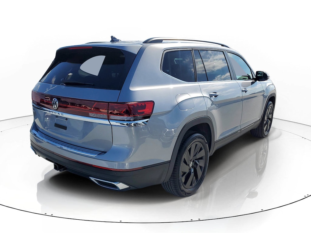 New 2026 Volkswagen Atlas SE w/Technology SUV