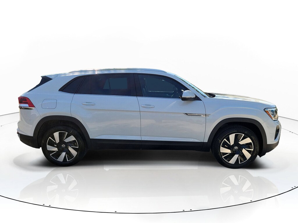 New 2026 Volkswagen Atlas Cross Sport SE w/Technology SUV