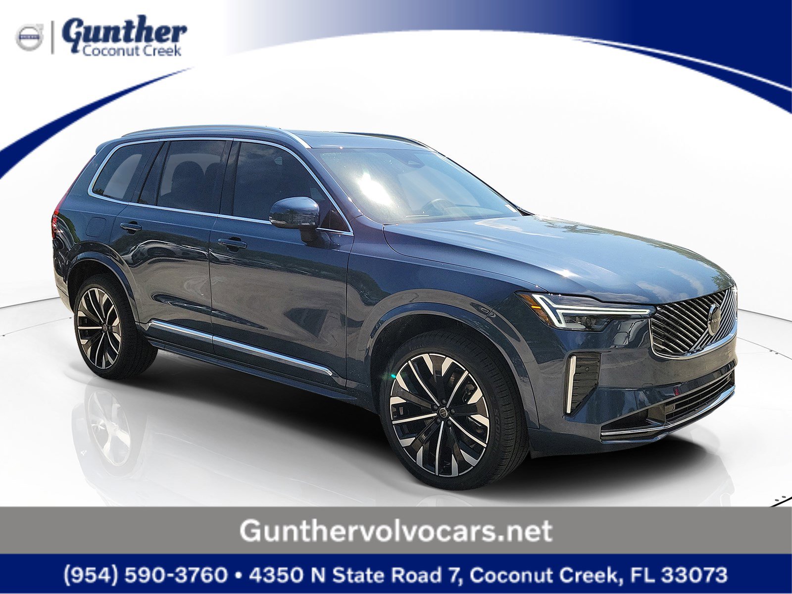 2026 Volvo XC90 T8 Recharge Core Bright 4WD's photo