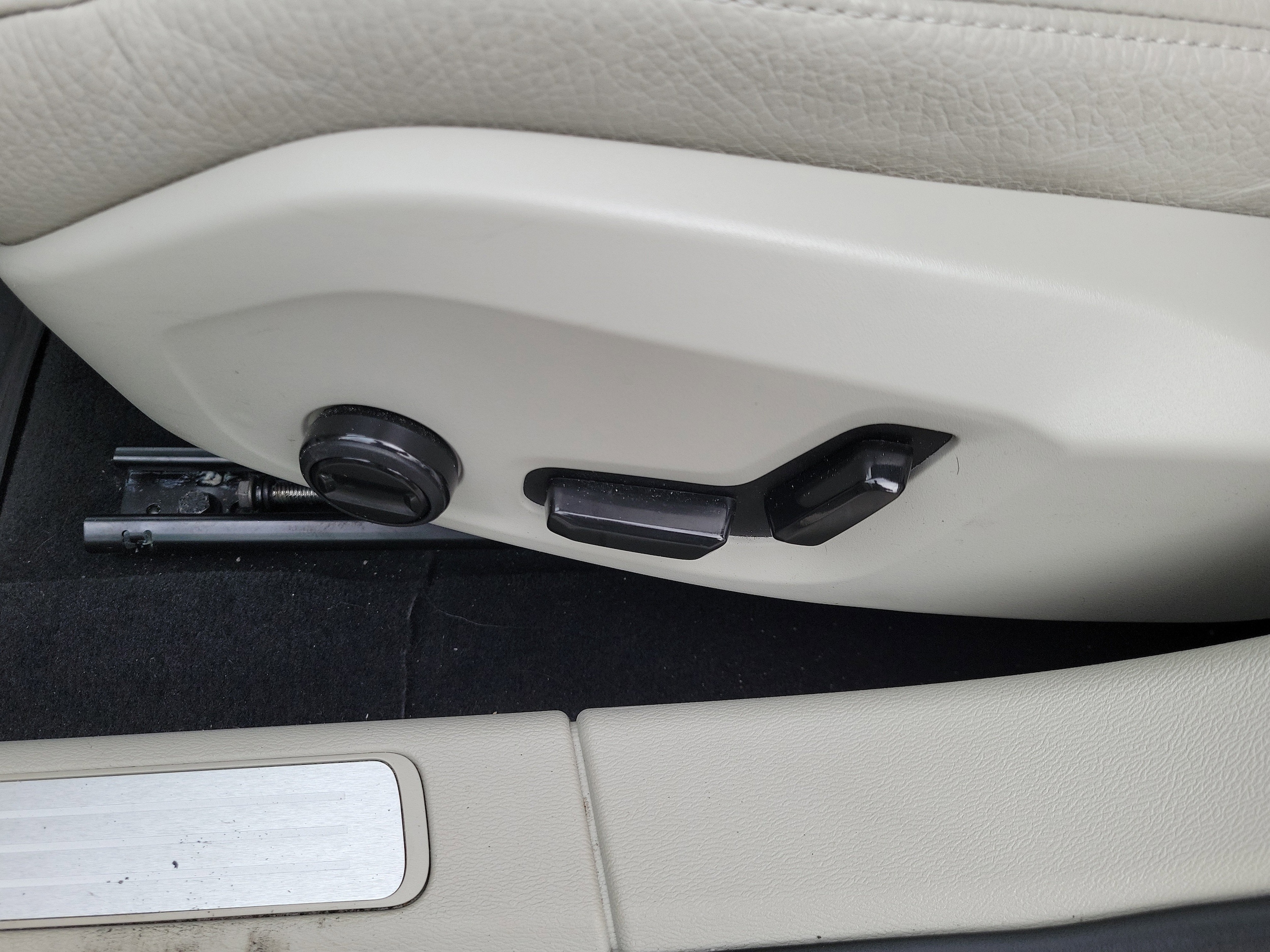 2023 Volvo V60 Cross Country Plus - Photo 16