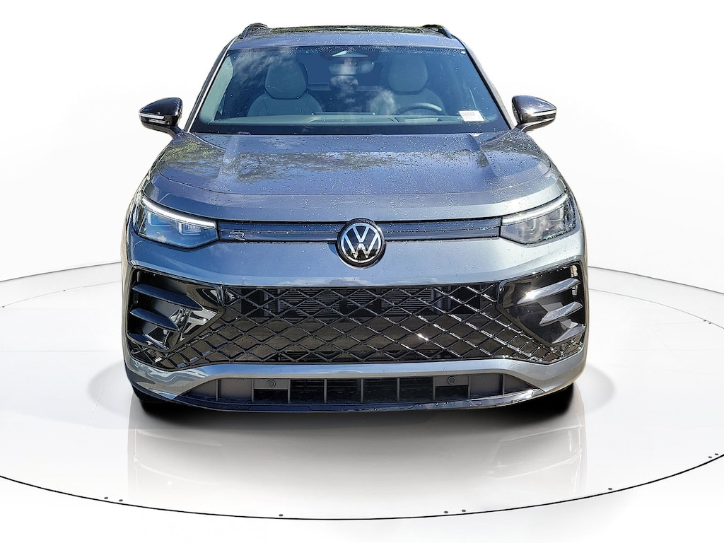 New 2026 Volkswagen Tiguan SE R-Line Black SUV