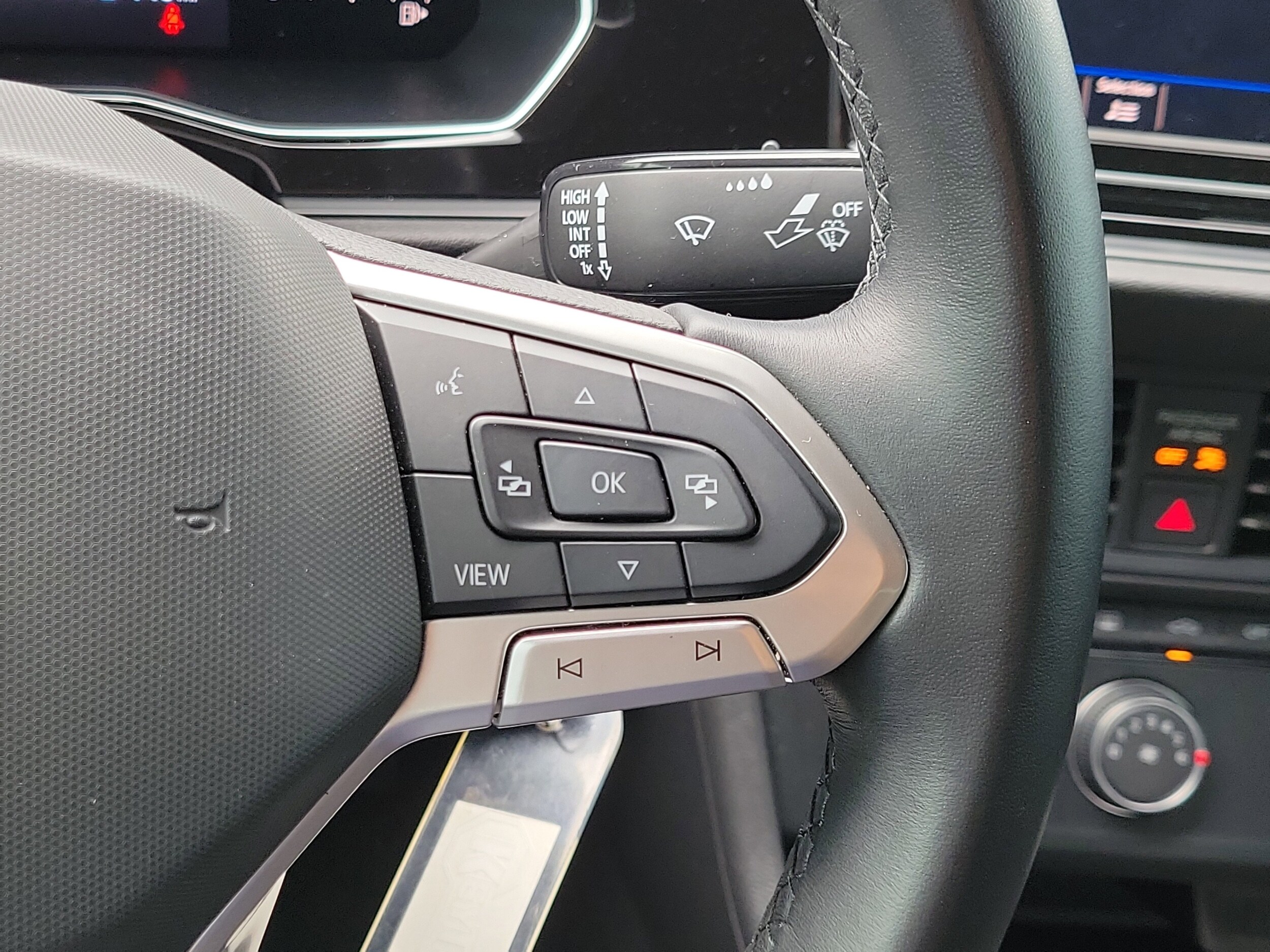 2022 Volkswagen Jetta Sport - Photo 22