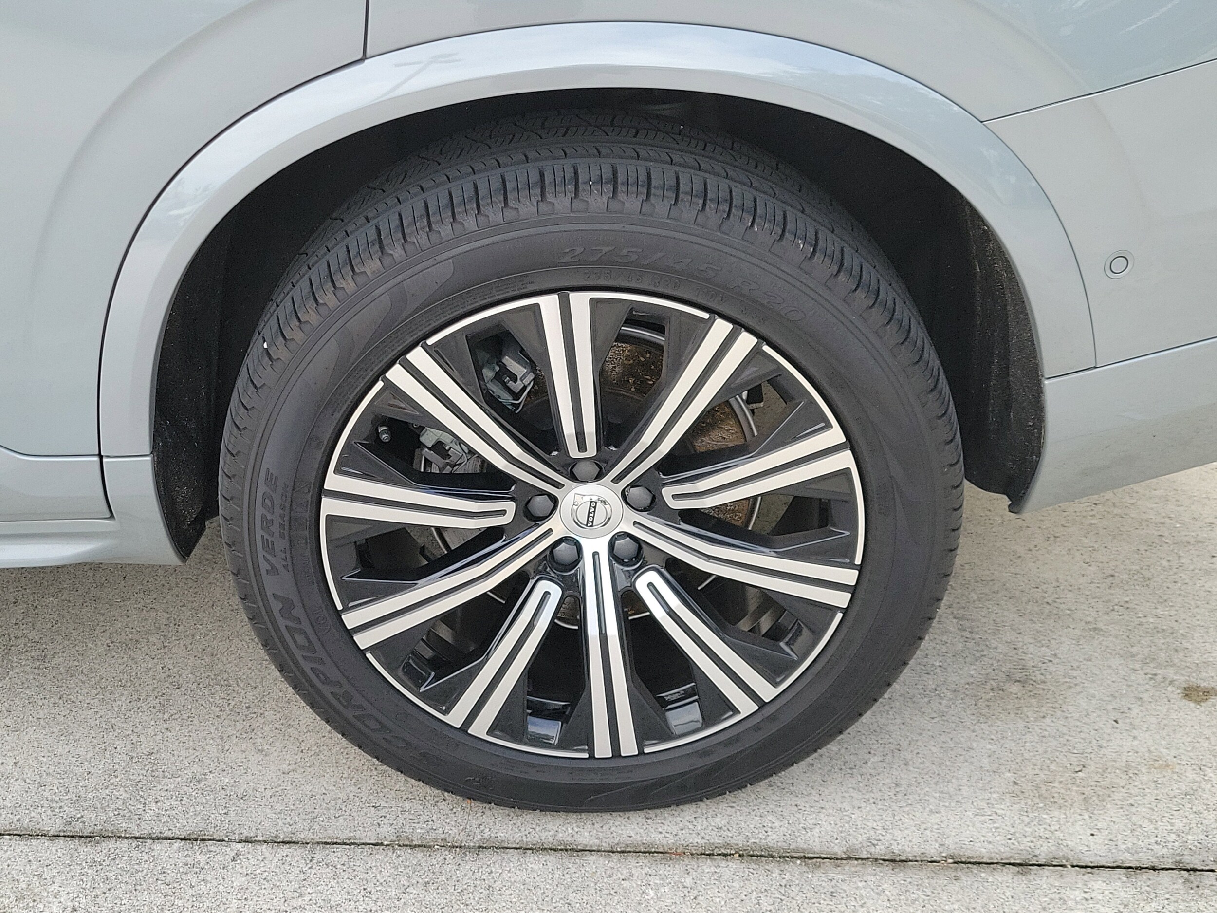 2025 Volvo XC90 Plus - Photo 6