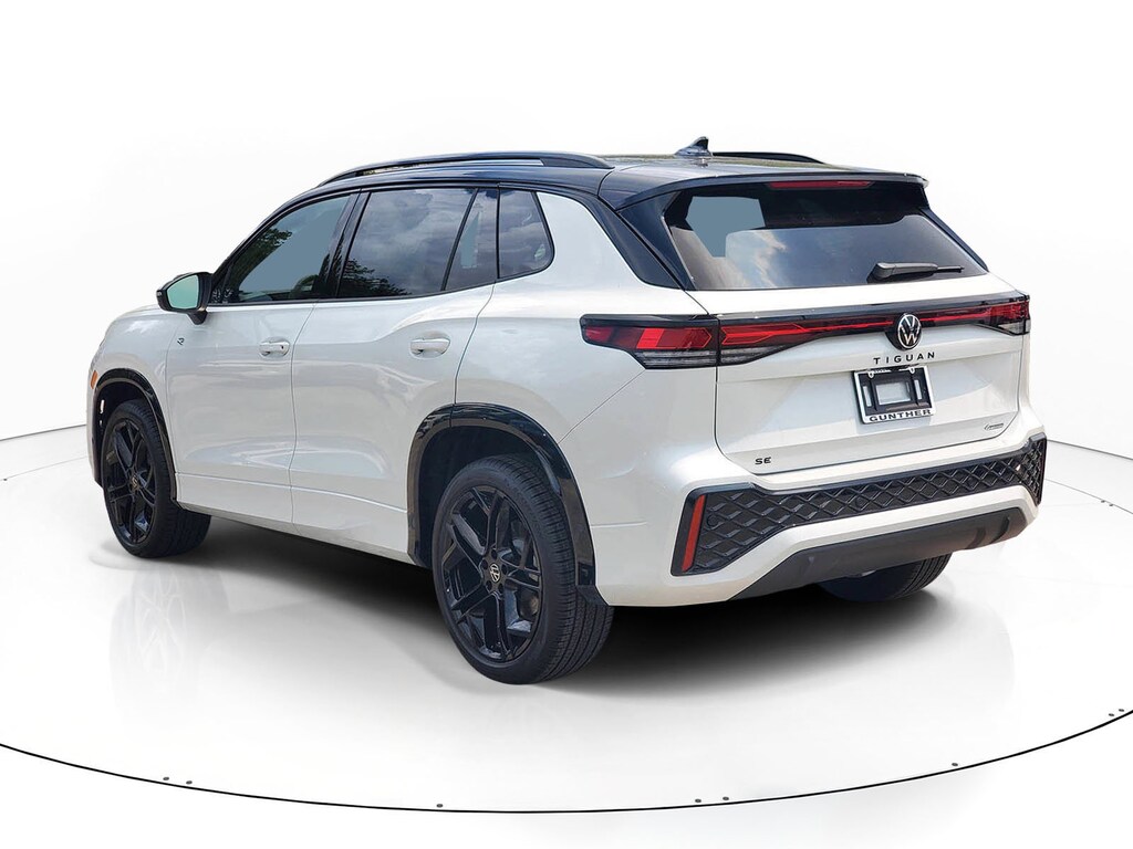 New 2026 Volkswagen Tiguan 2.0T SE R-Line Black SUV