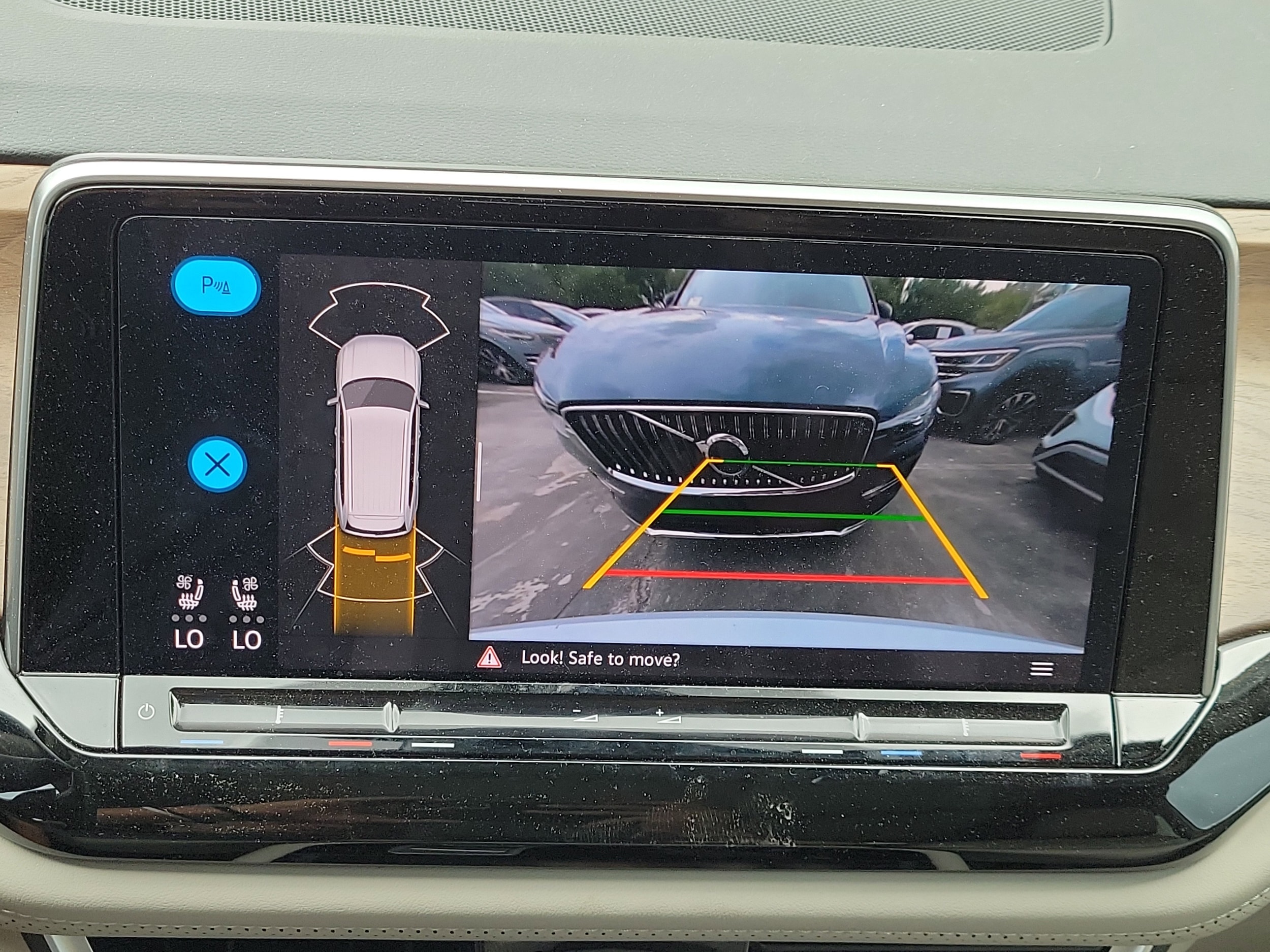 2026 Volkswagen Atlas SE w/Tech - Photo 25