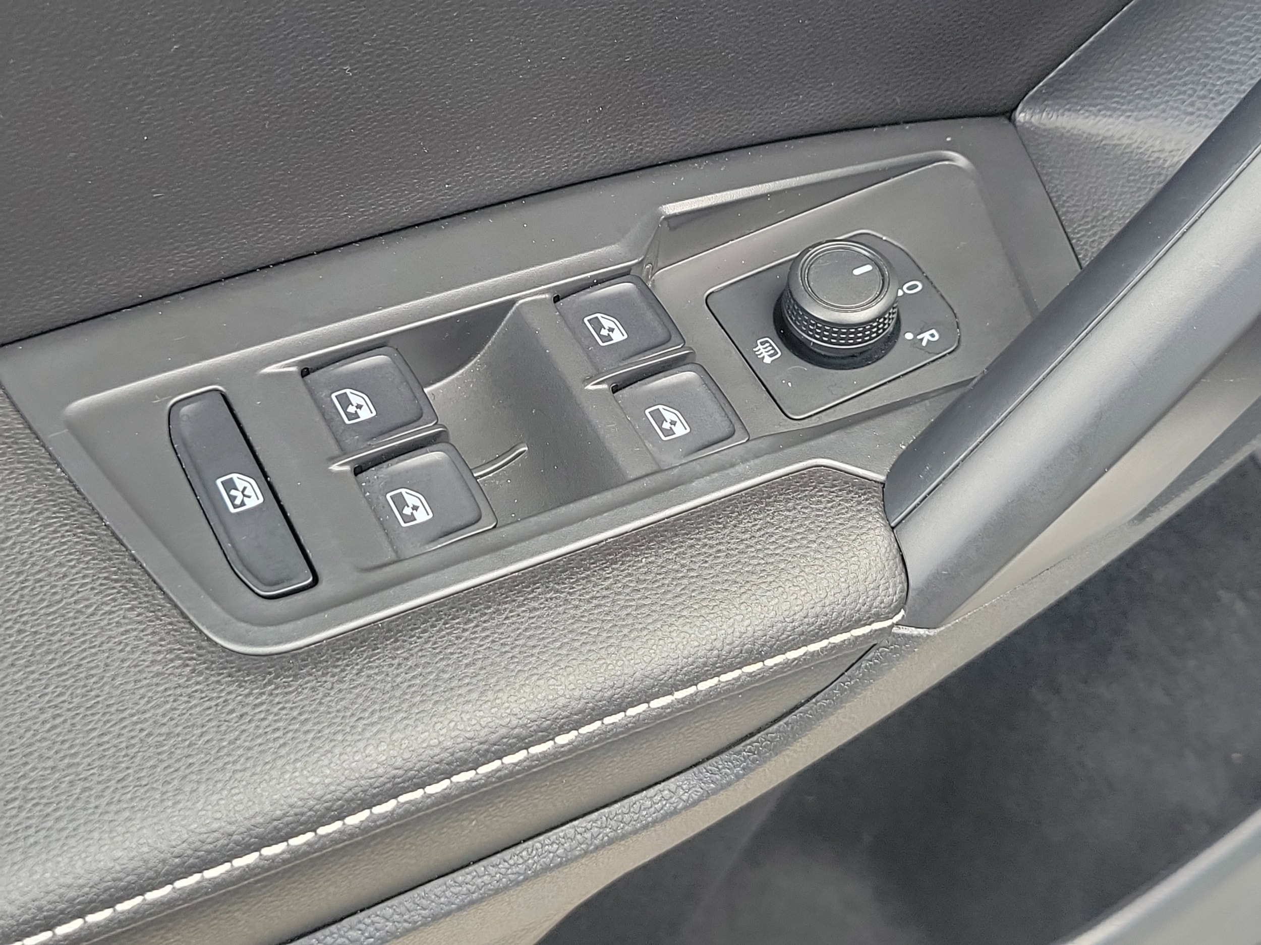 2023 Volkswagen Tiguan S - Photo 15