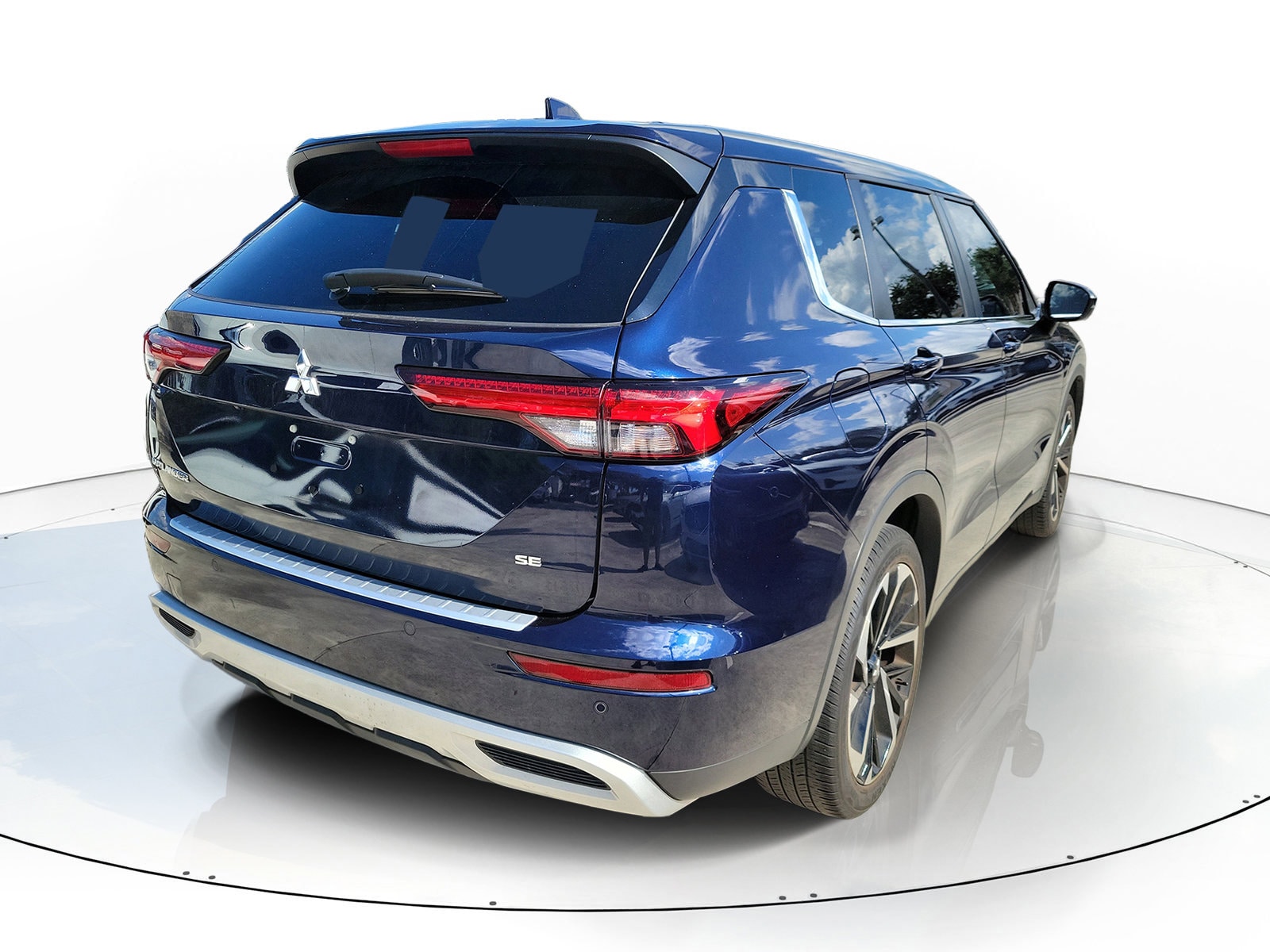 2024 Mitsubishi Outlander SE - Photo 8