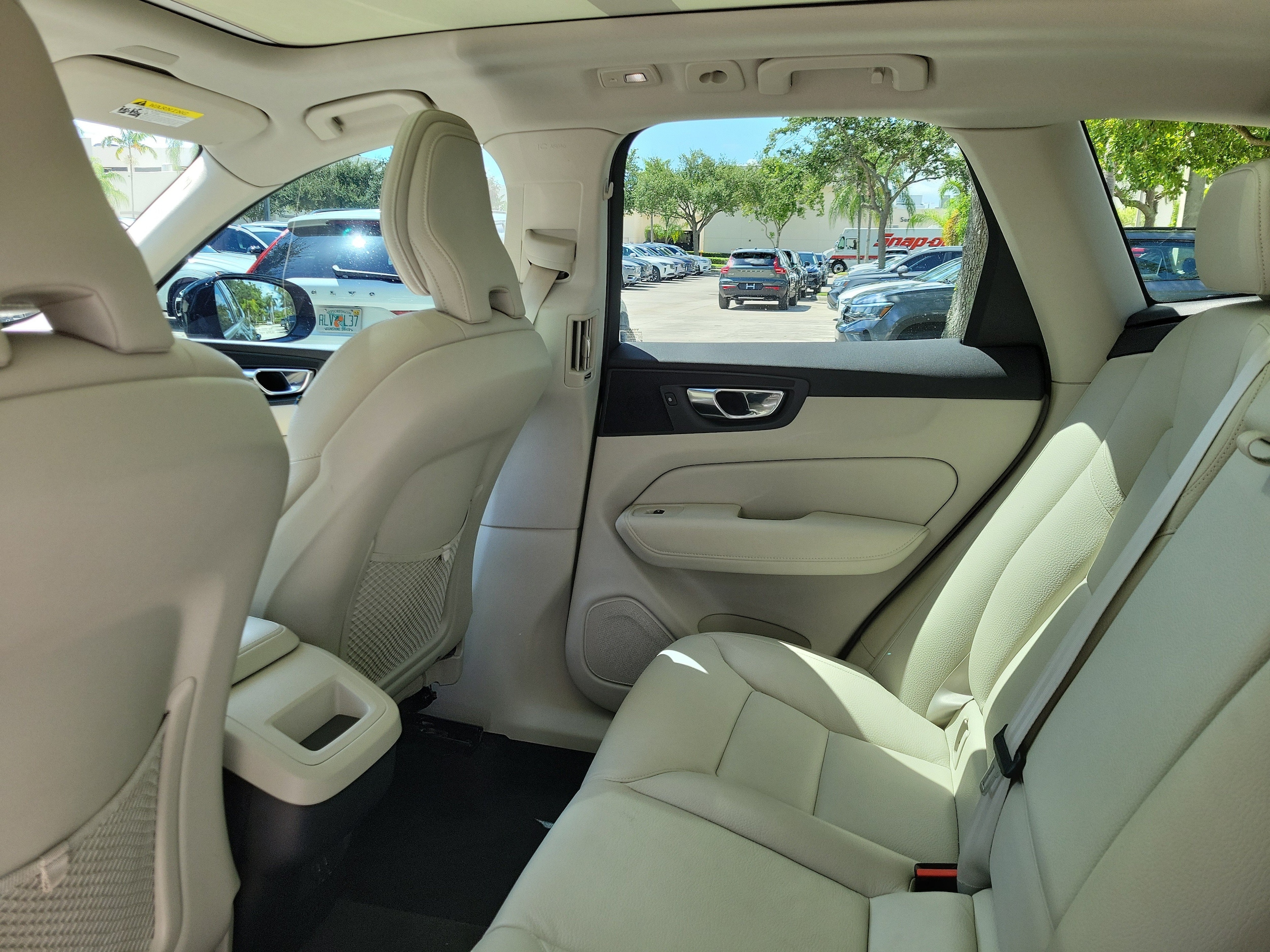 2023 Volvo XC60 Core - Photo 13