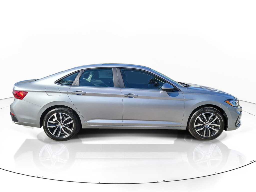 New 2026 Volkswagen Jetta 1.5T SE Sedan