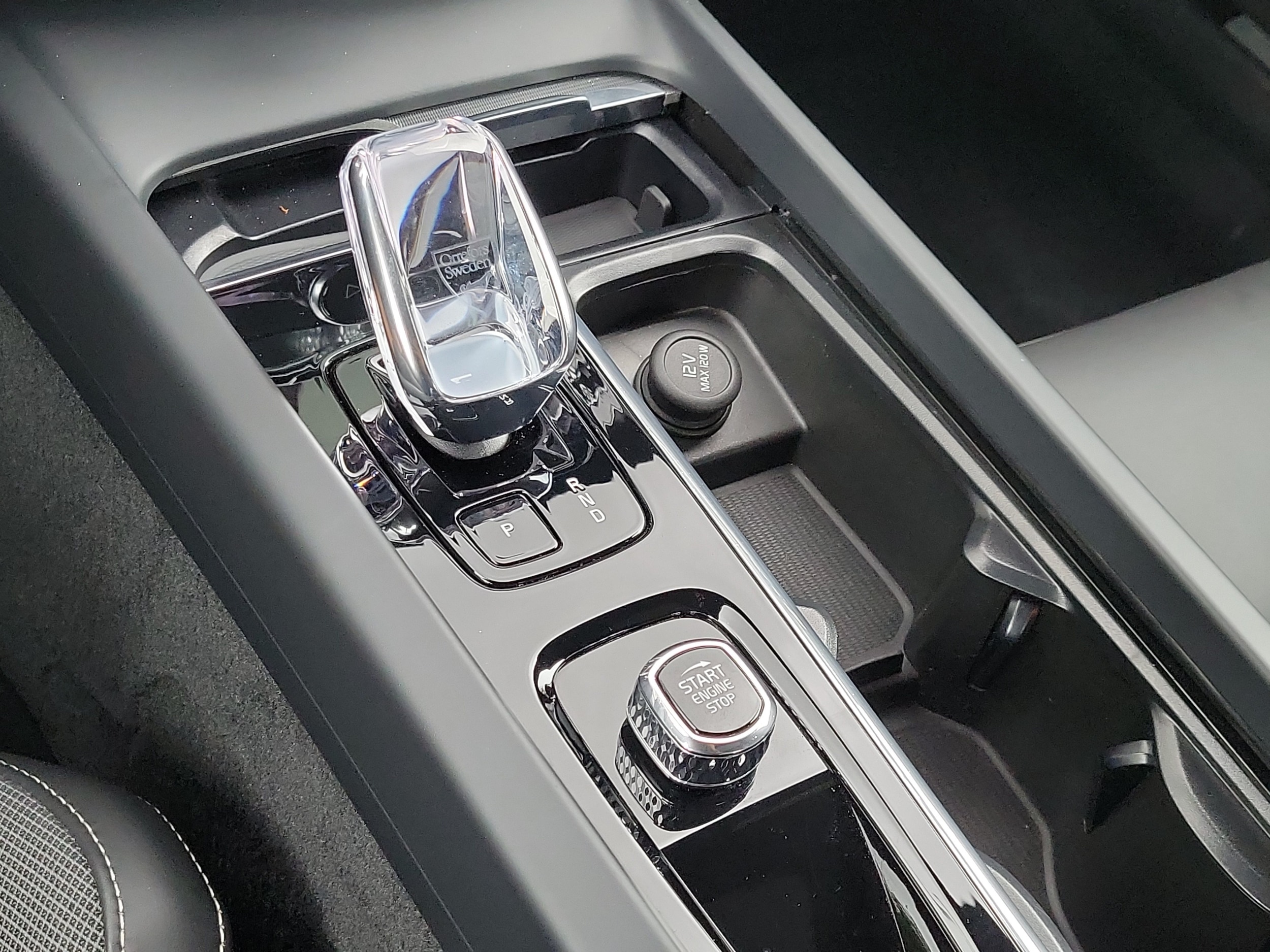 2024 Volvo S60 Plus - Photo 24