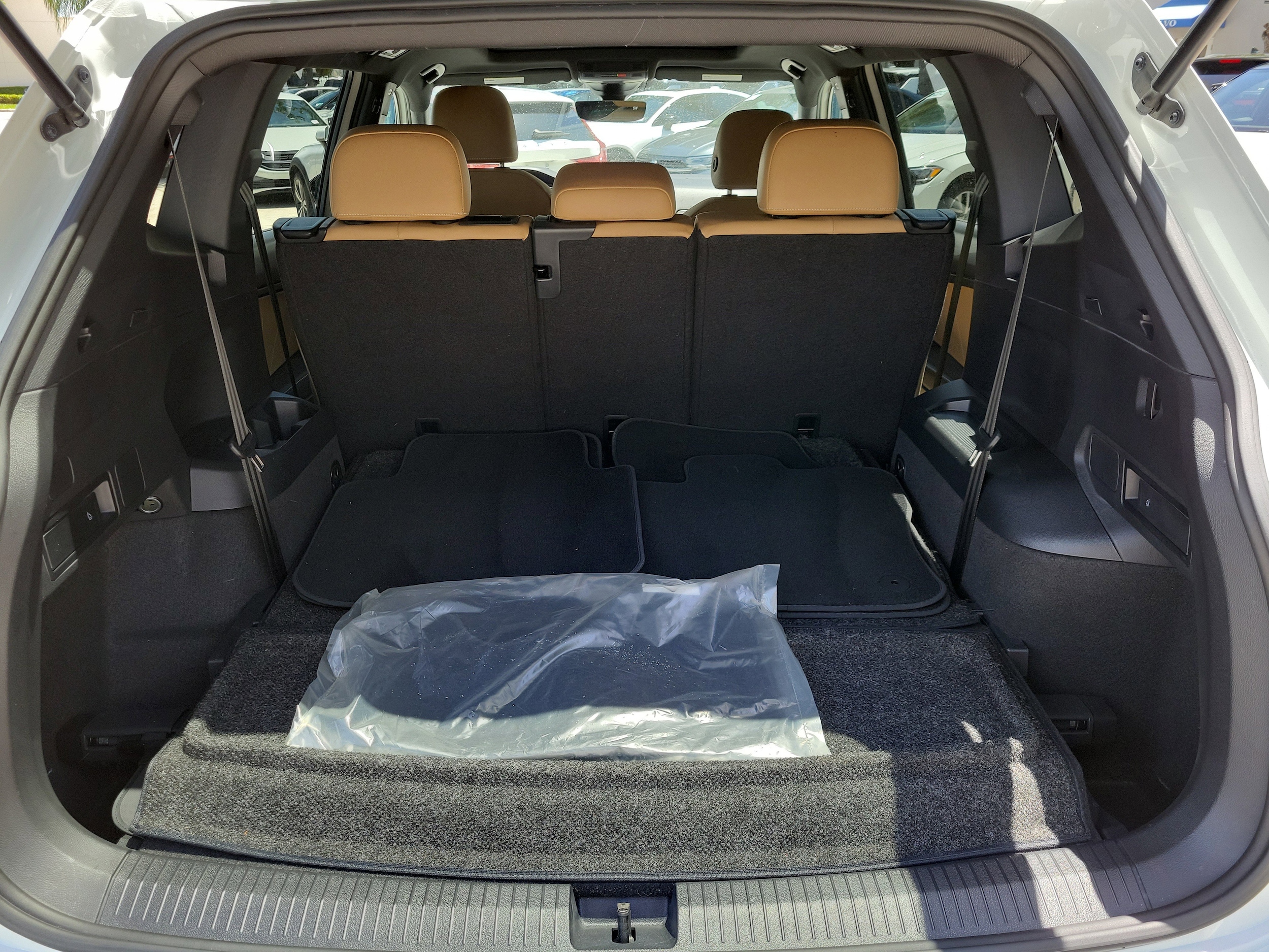 2023 Volkswagen Tiguan SE R-LINE BLACK - Photo 9