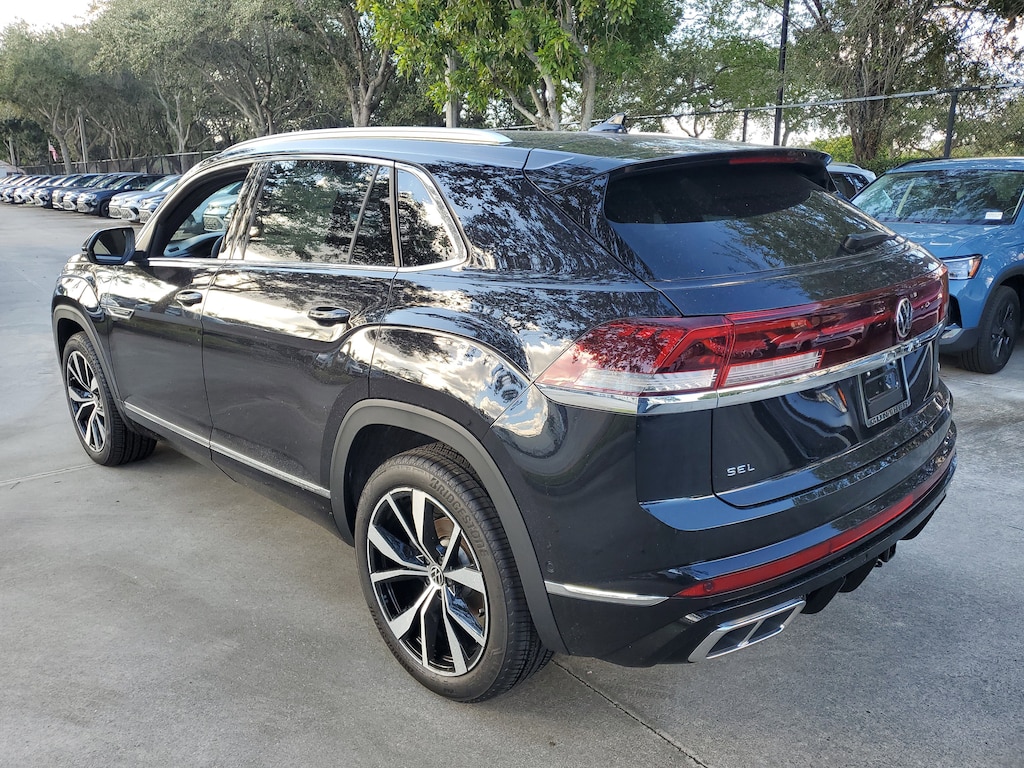 New 2026 Volkswagen Atlas Cross Sport 2.0T SEL Premium R-Line SUV