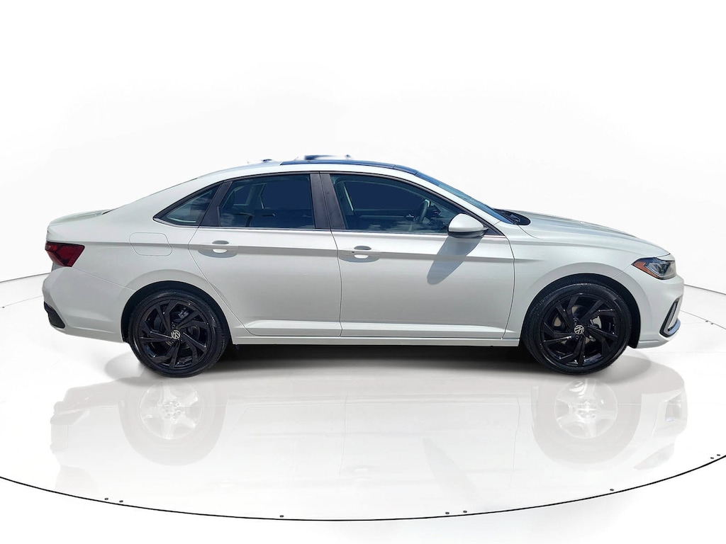 New 2026 Volkswagen Jetta 1.5T SE Sedan