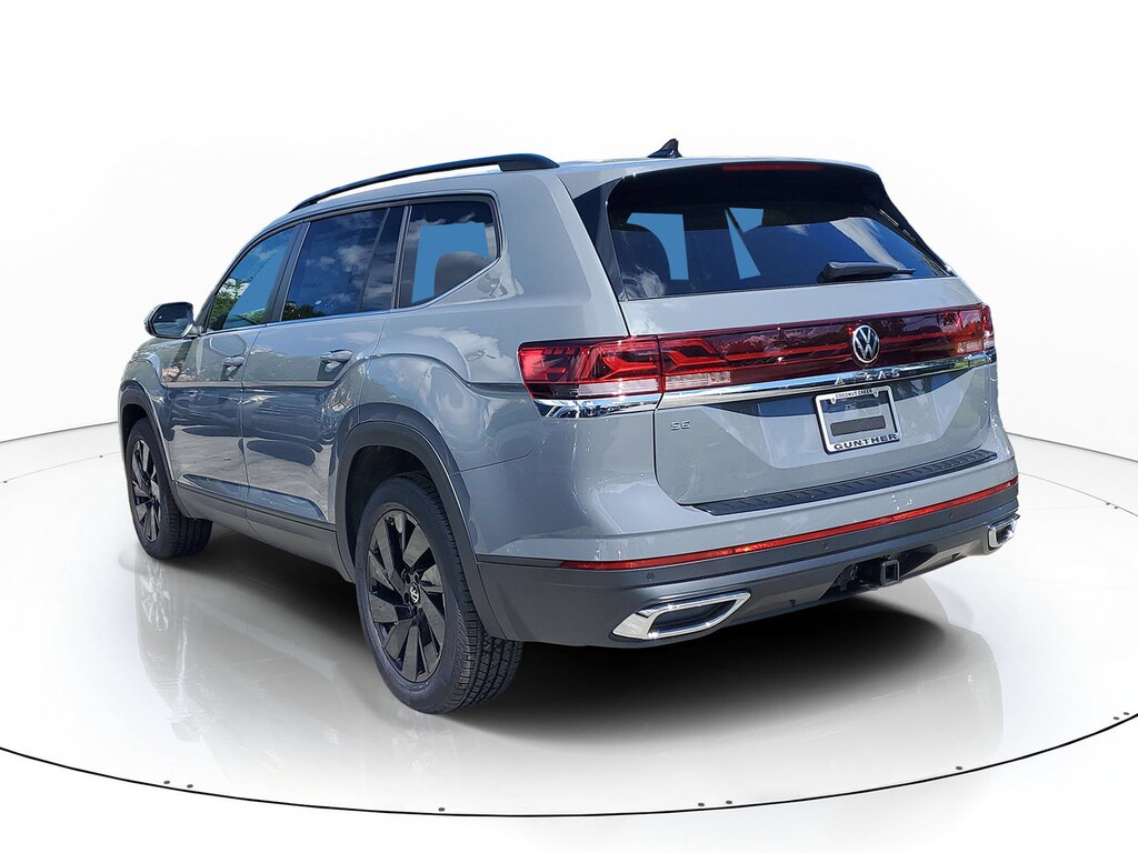 New 2026 Volkswagen Atlas SE w/Technology SUV