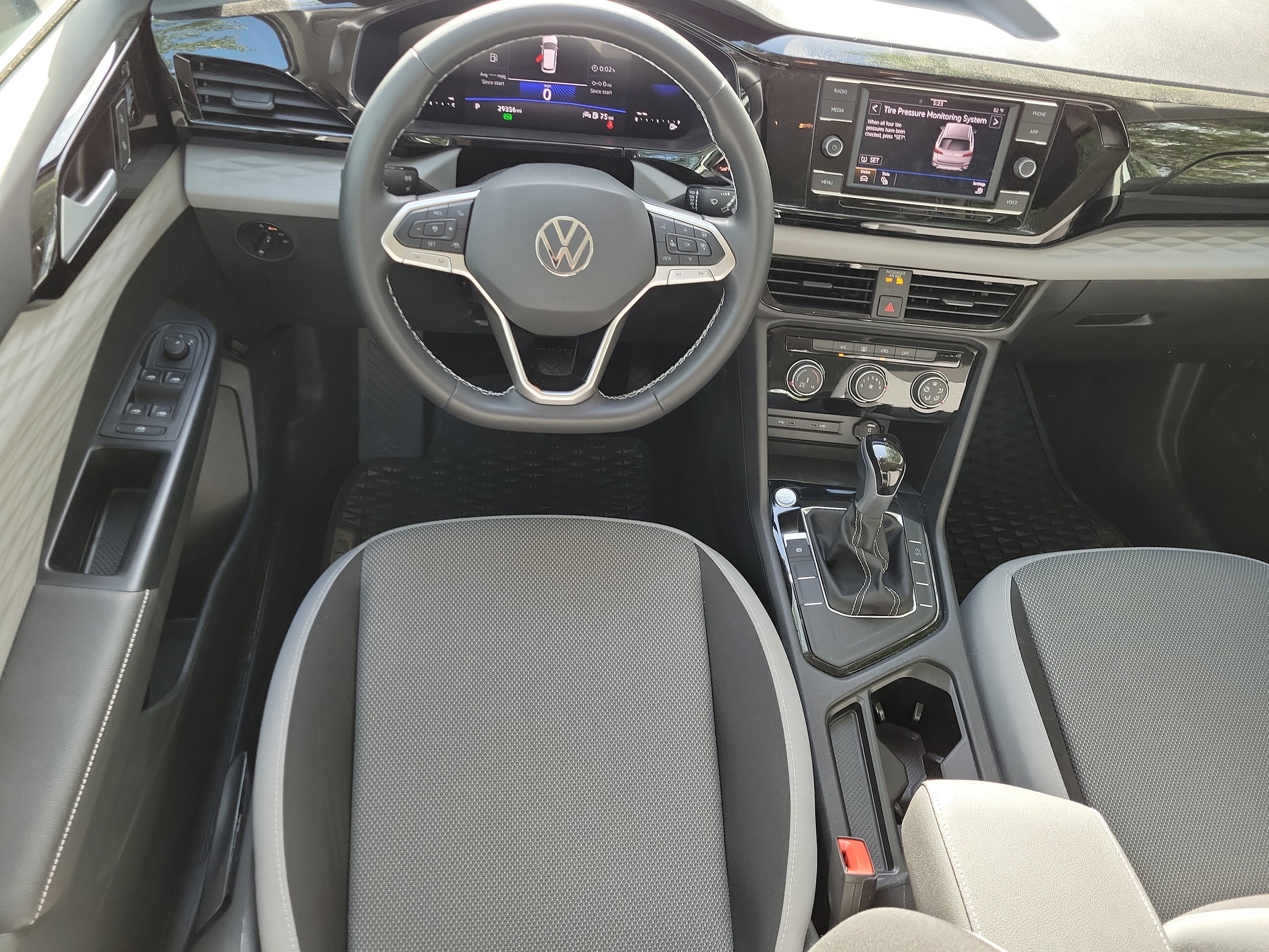 2024 Volkswagen Taos S - Photo 11