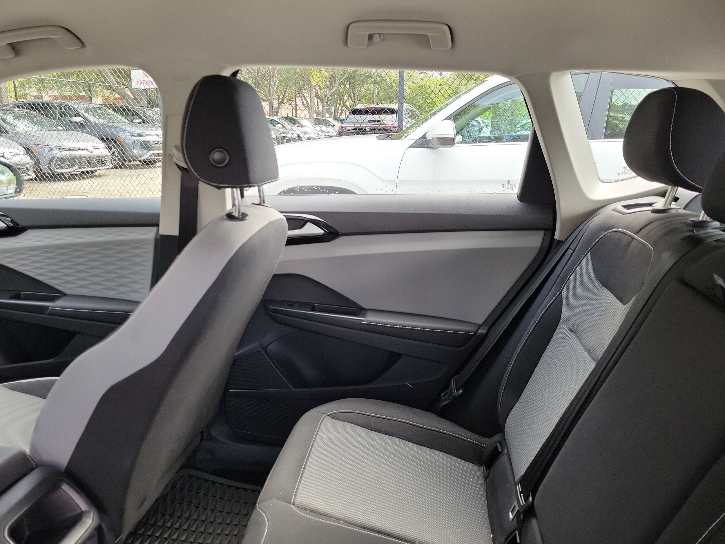 2024 Volkswagen Taos S - Photo 14