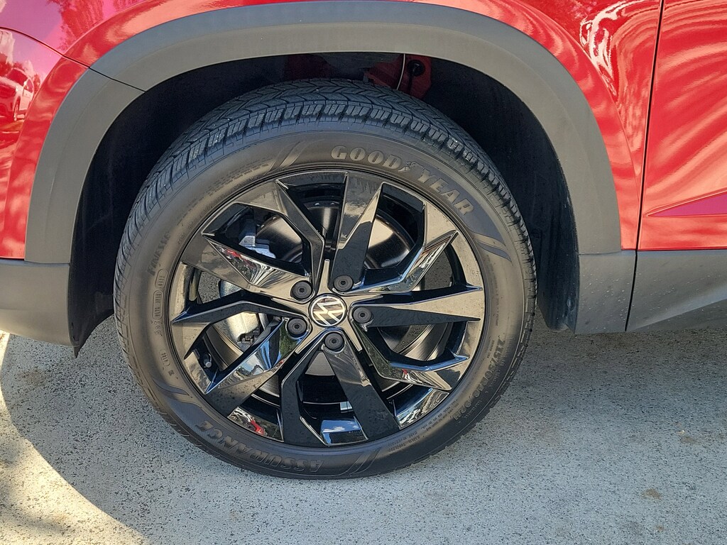 Certified 2022 Volkswagen Taos 1.5T SE SUV