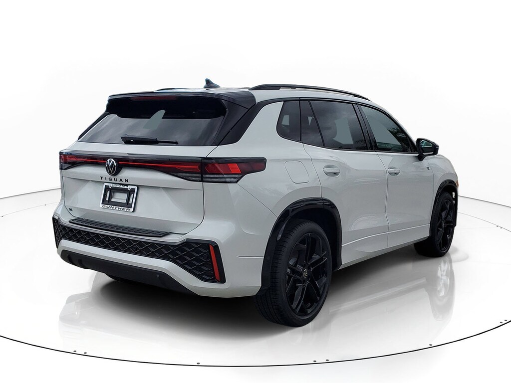 New 2026 Volkswagen Tiguan SE R-Line Black SUV