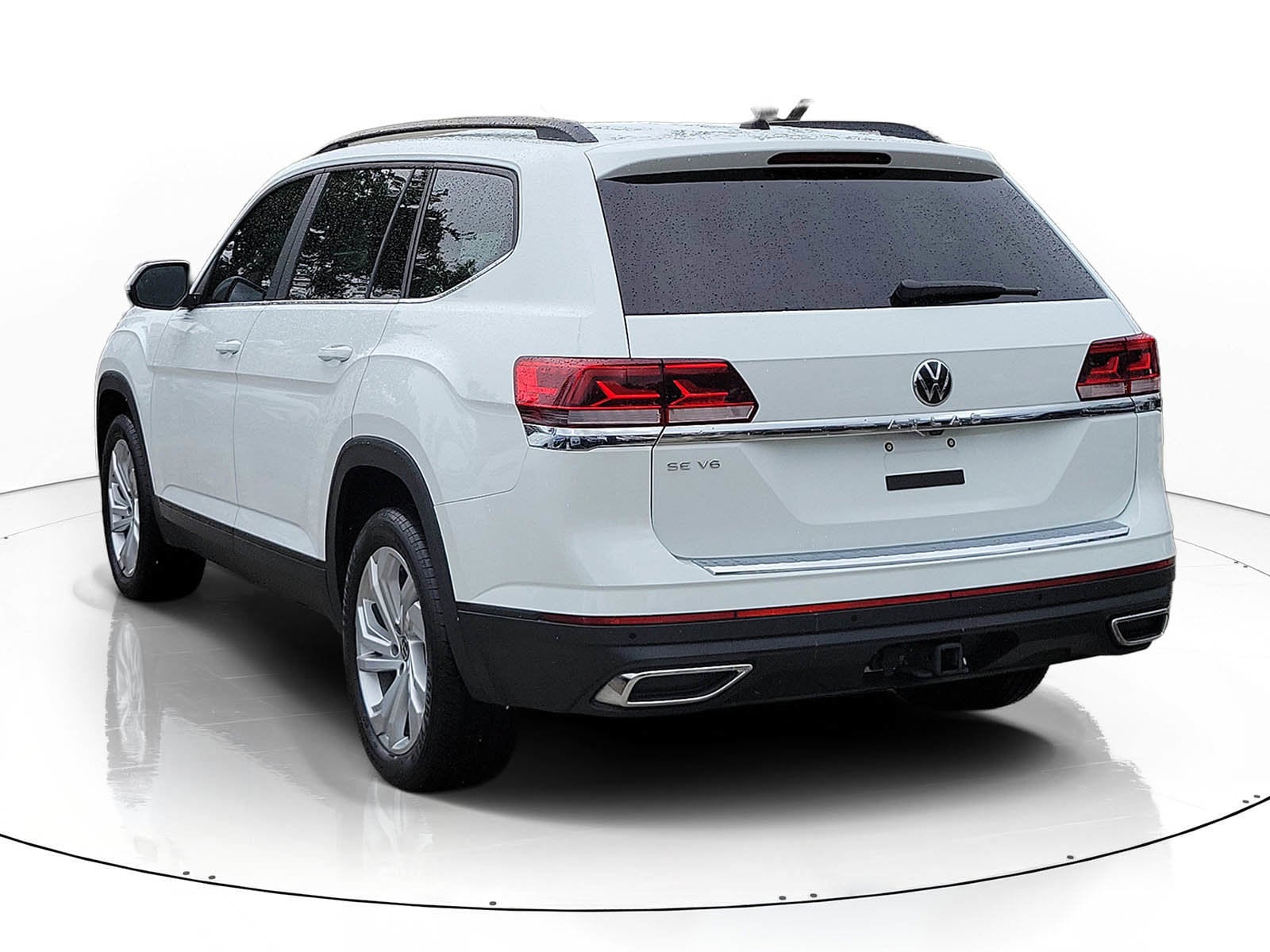 2023 Volkswagen Atlas SE w/Tech - Photo 7