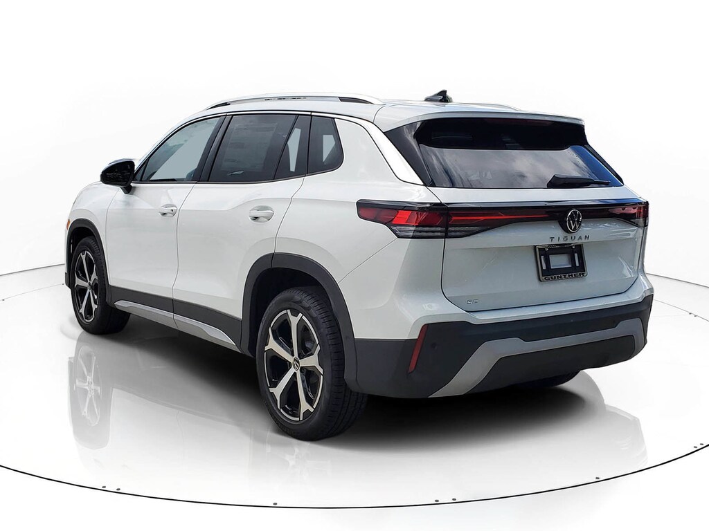 New 2026 Volkswagen Tiguan 2.0T SE SUV