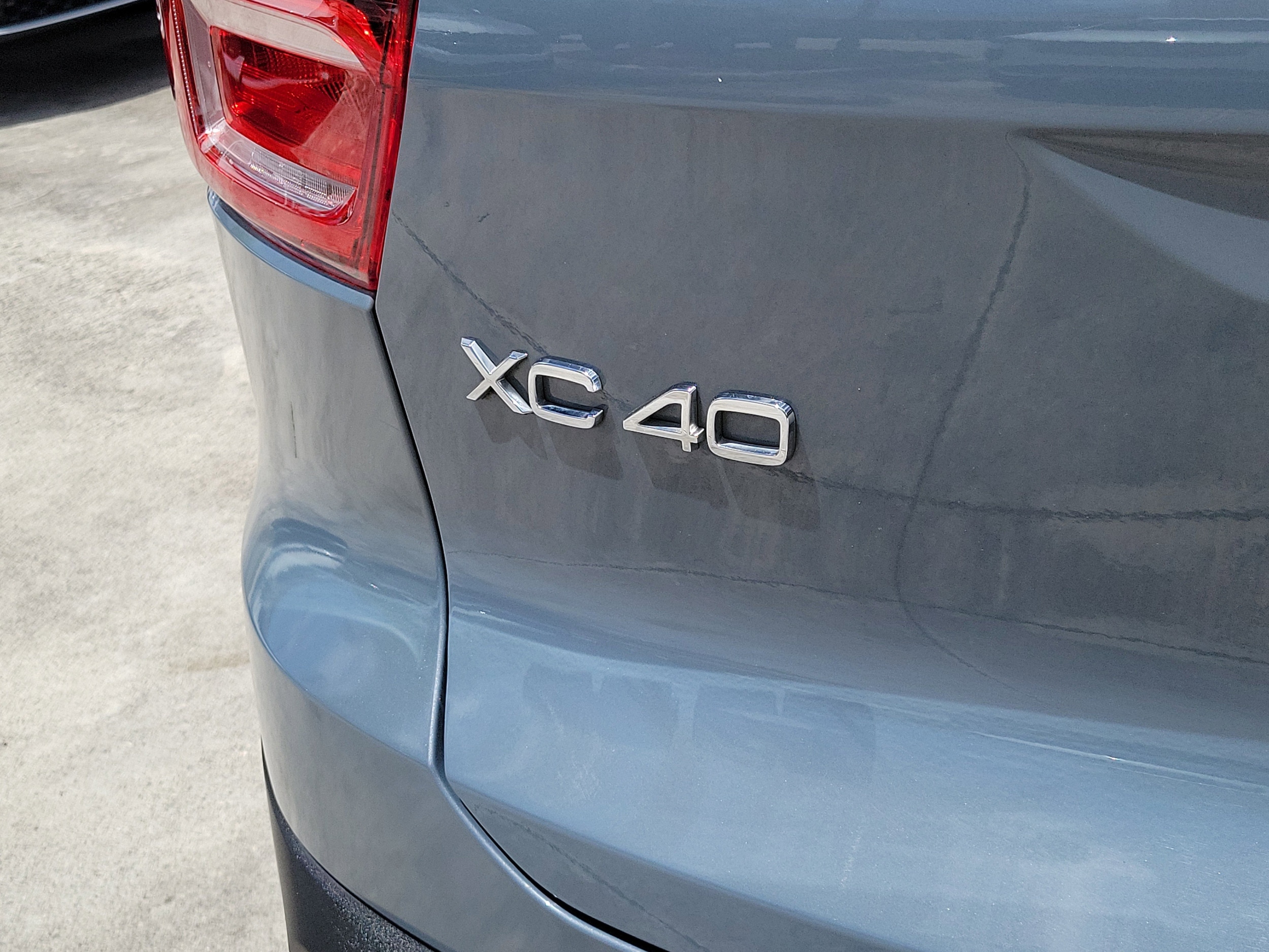 2021 Volvo XC40 R-Design - Photo 10