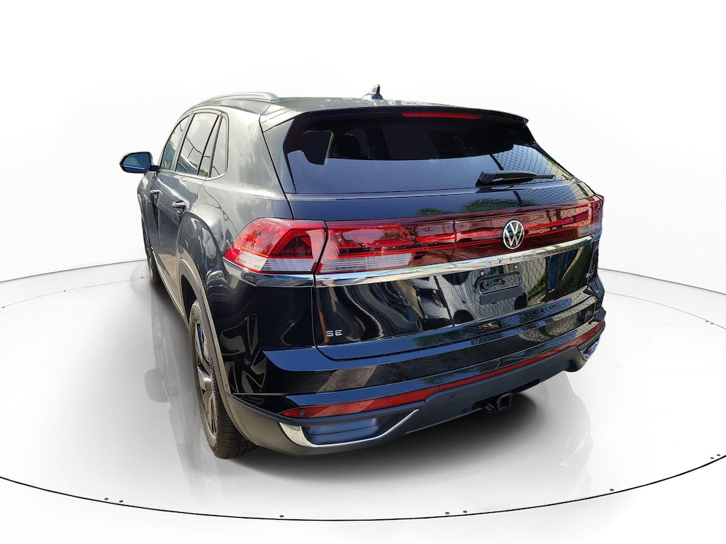 New 2026 Volkswagen Atlas Cross Sport SE w/Technology SUV