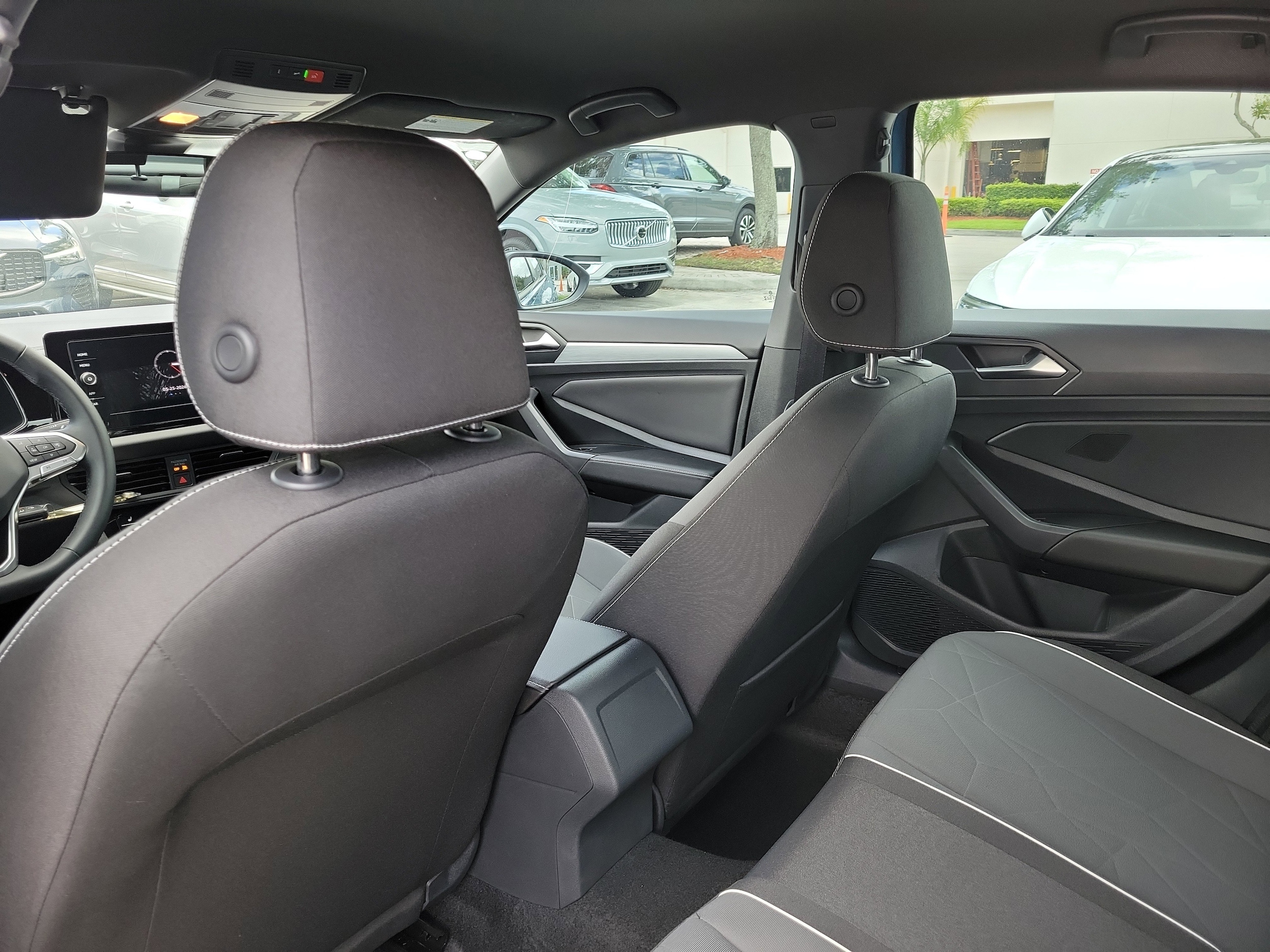 2025 Volkswagen Jetta Sport - Photo 15