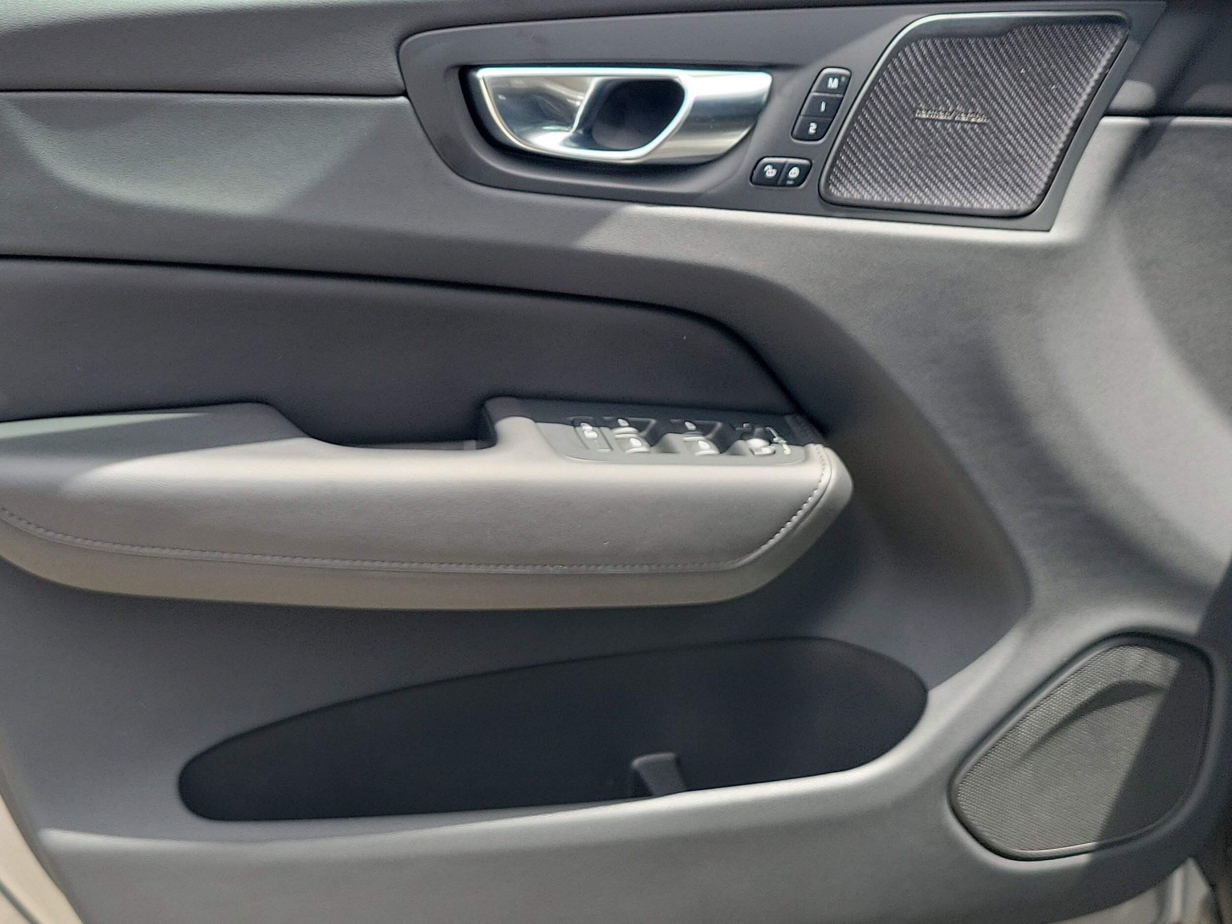 2023 Volvo XC60 Plus - Photo 13