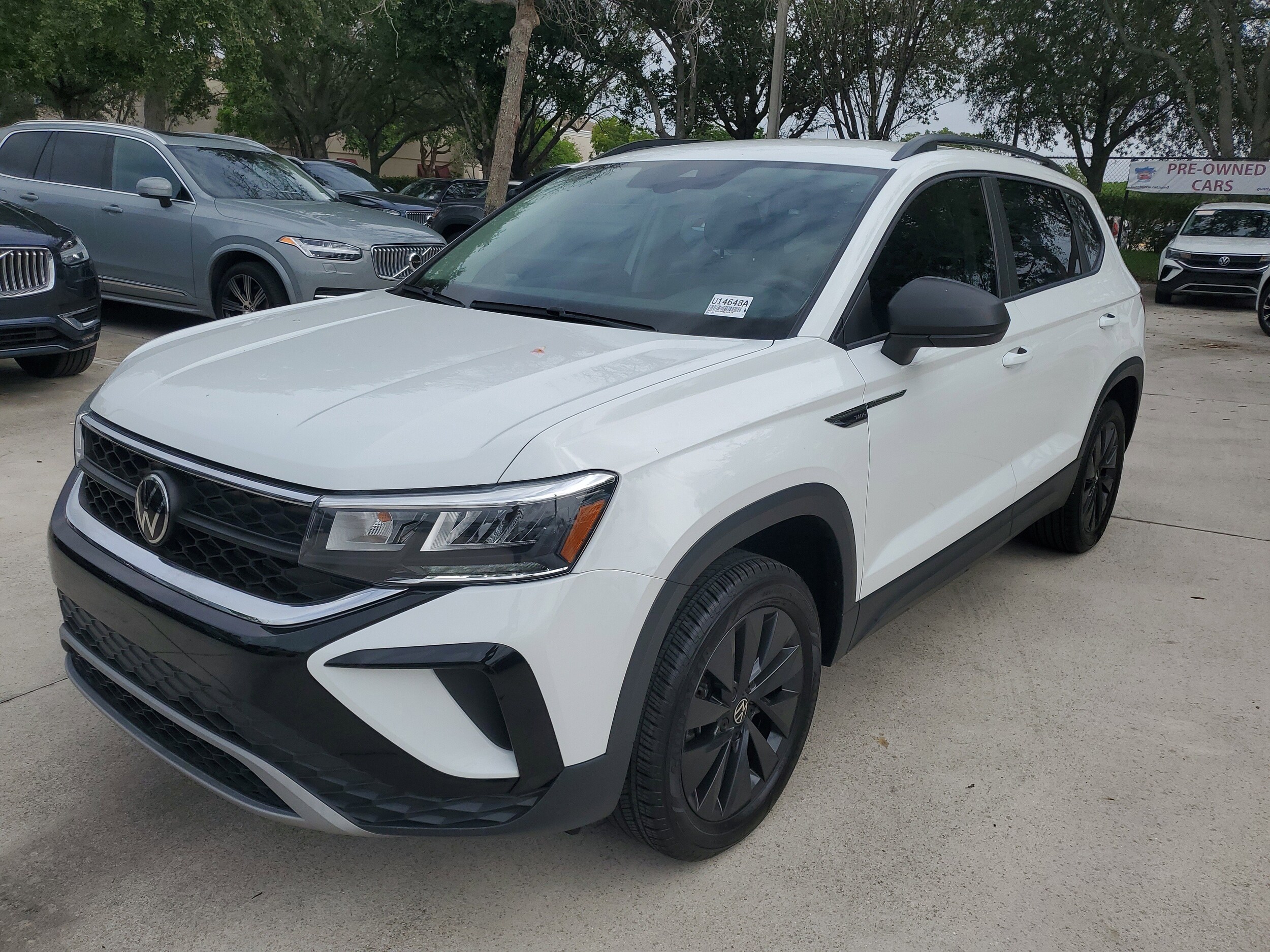 2023 Volkswagen Taos S photo 3