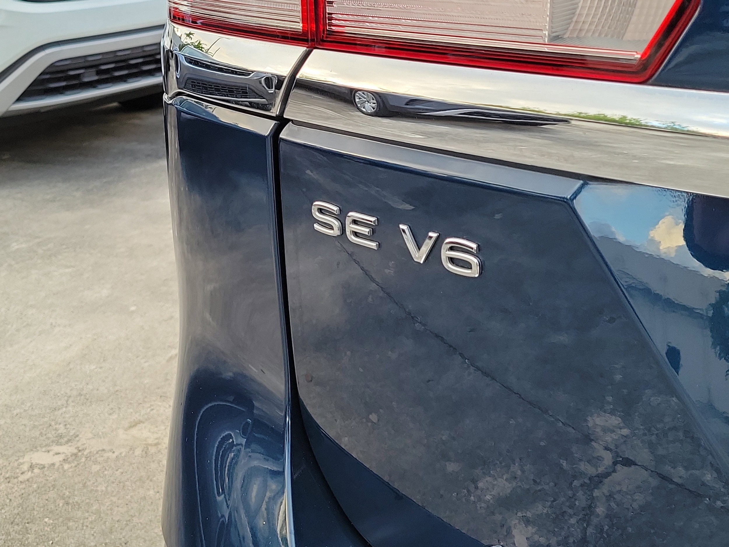 2023 Volkswagen Atlas SE w/Tech - Photo 9